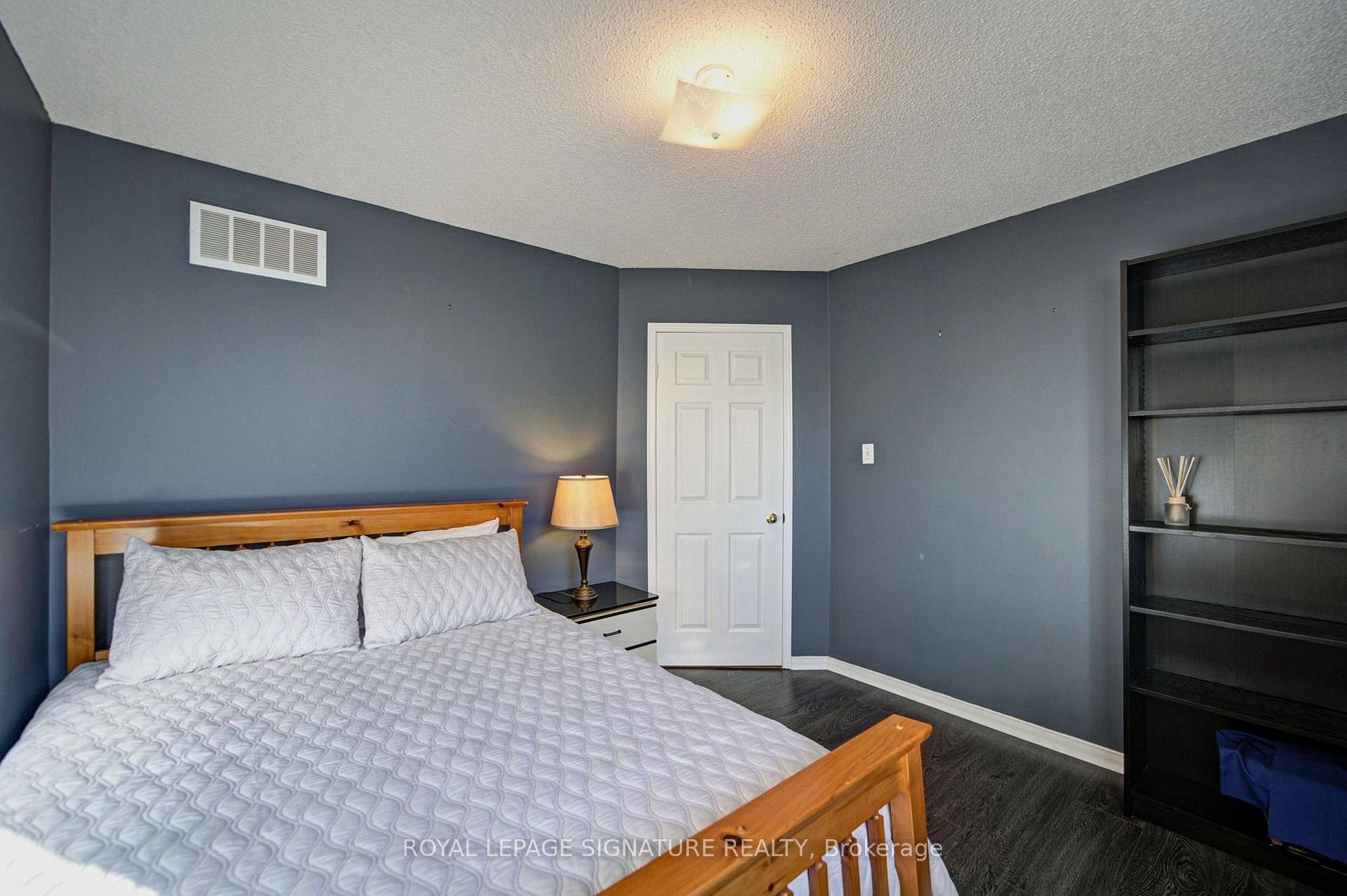 Photo 32 of 1180 Oriole Crescent, Innisfil, Alcona — HOMEH