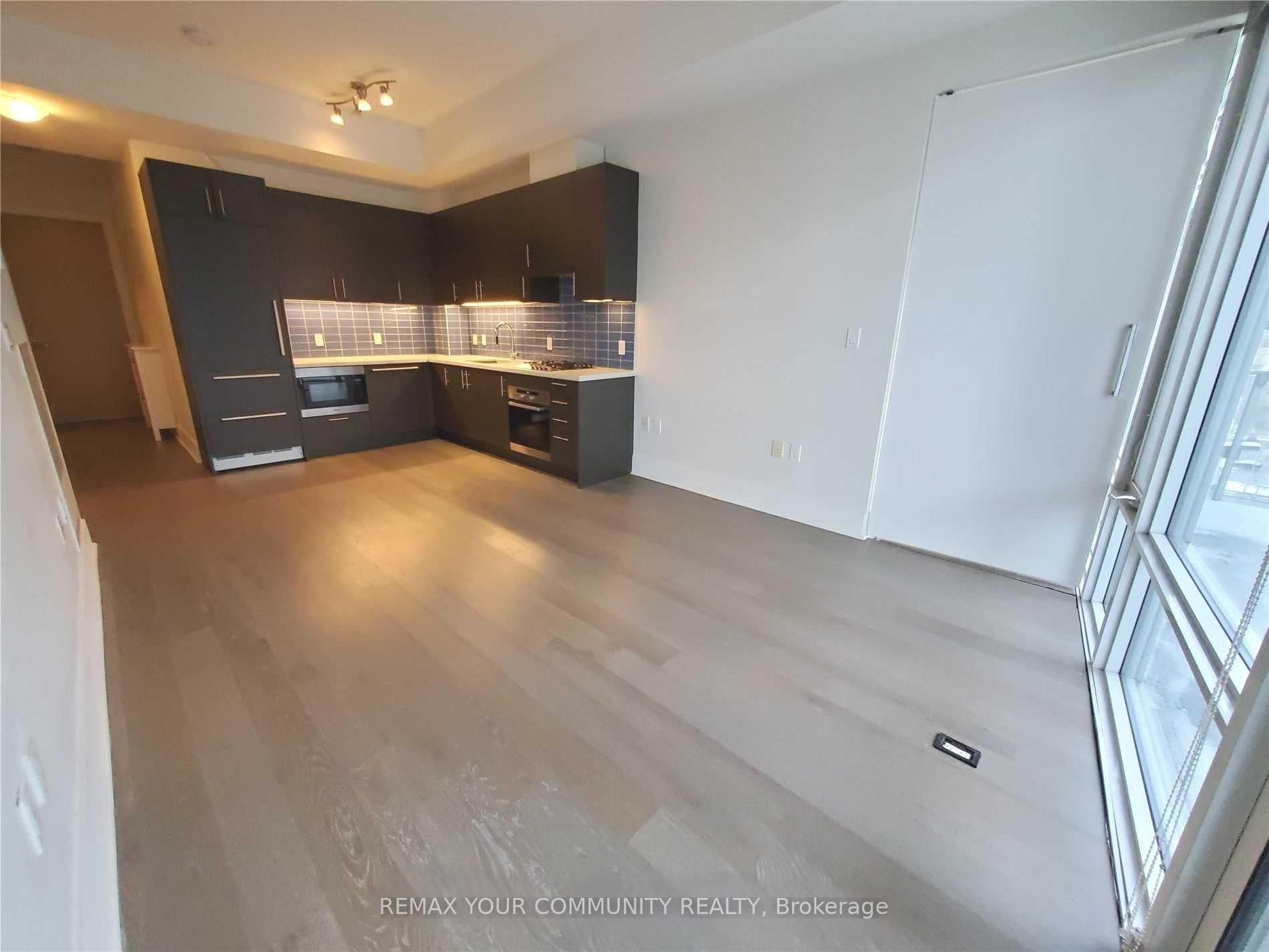 Photo 8 of Unit 918, 29 Queens Quay E, Toronto, Waterfront Communities — HOMEH