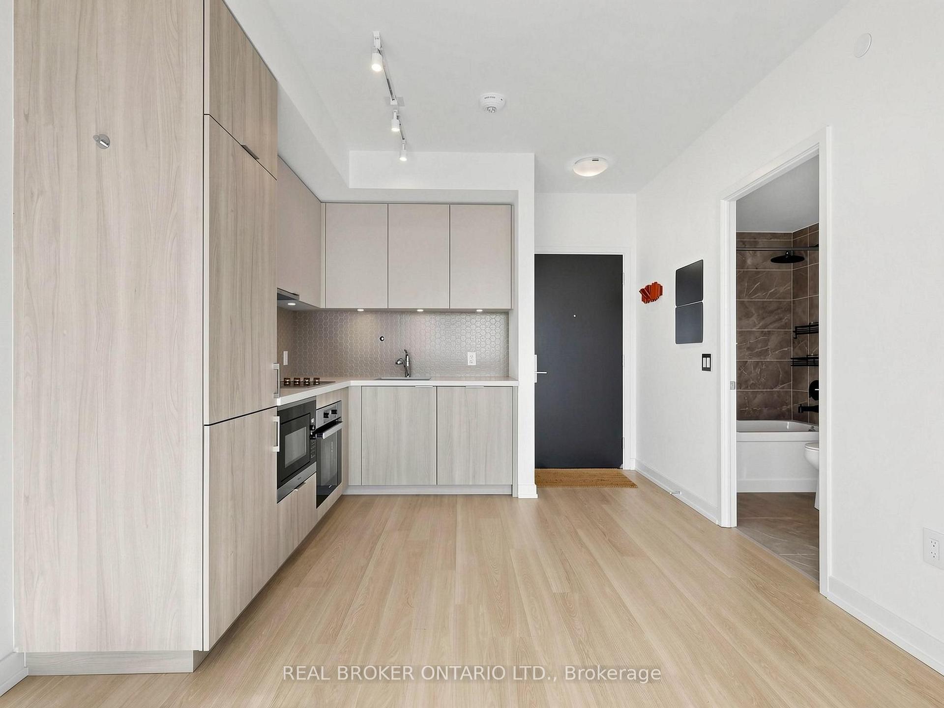 Photo 10 of Unit 816, 158 Front Street E, Toronto, Moss Park — HOMEH