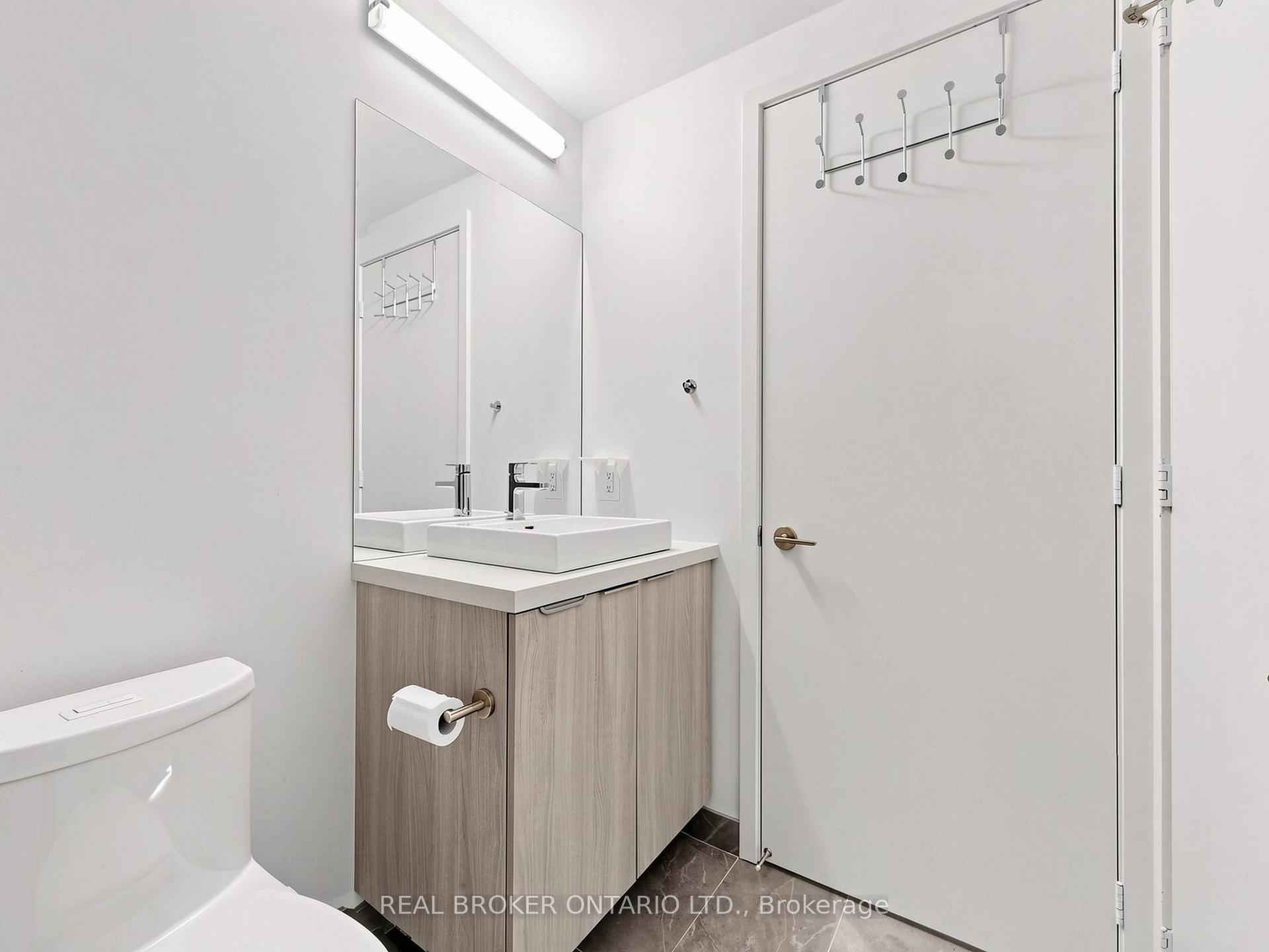 Photo 17 of Unit 816, 158 Front Street E, Toronto, Moss Park — HOMEH