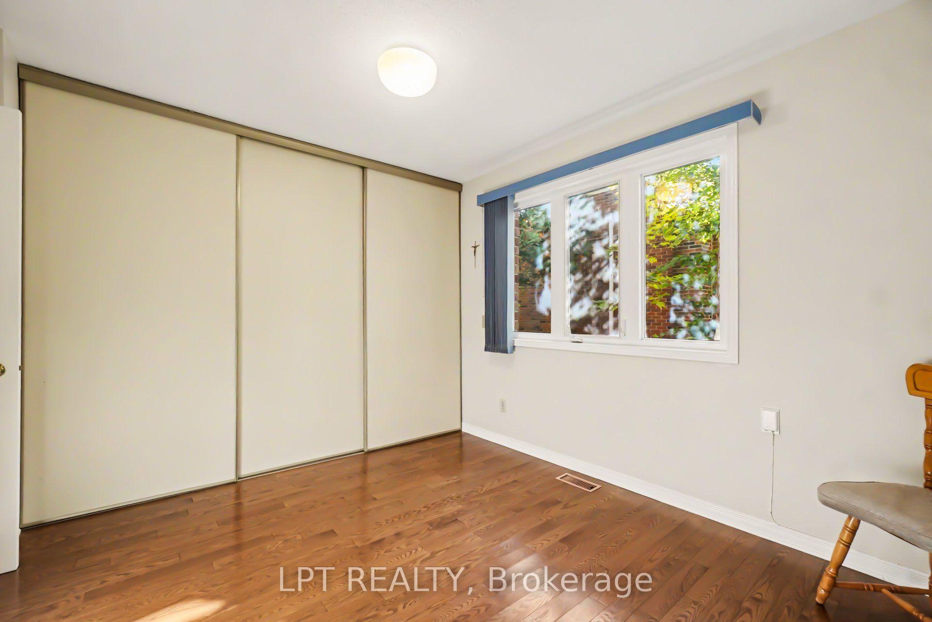 Photo 18 of 24 Belleview Drive, Ottawa, Kanata - Katimavik — HOMEH