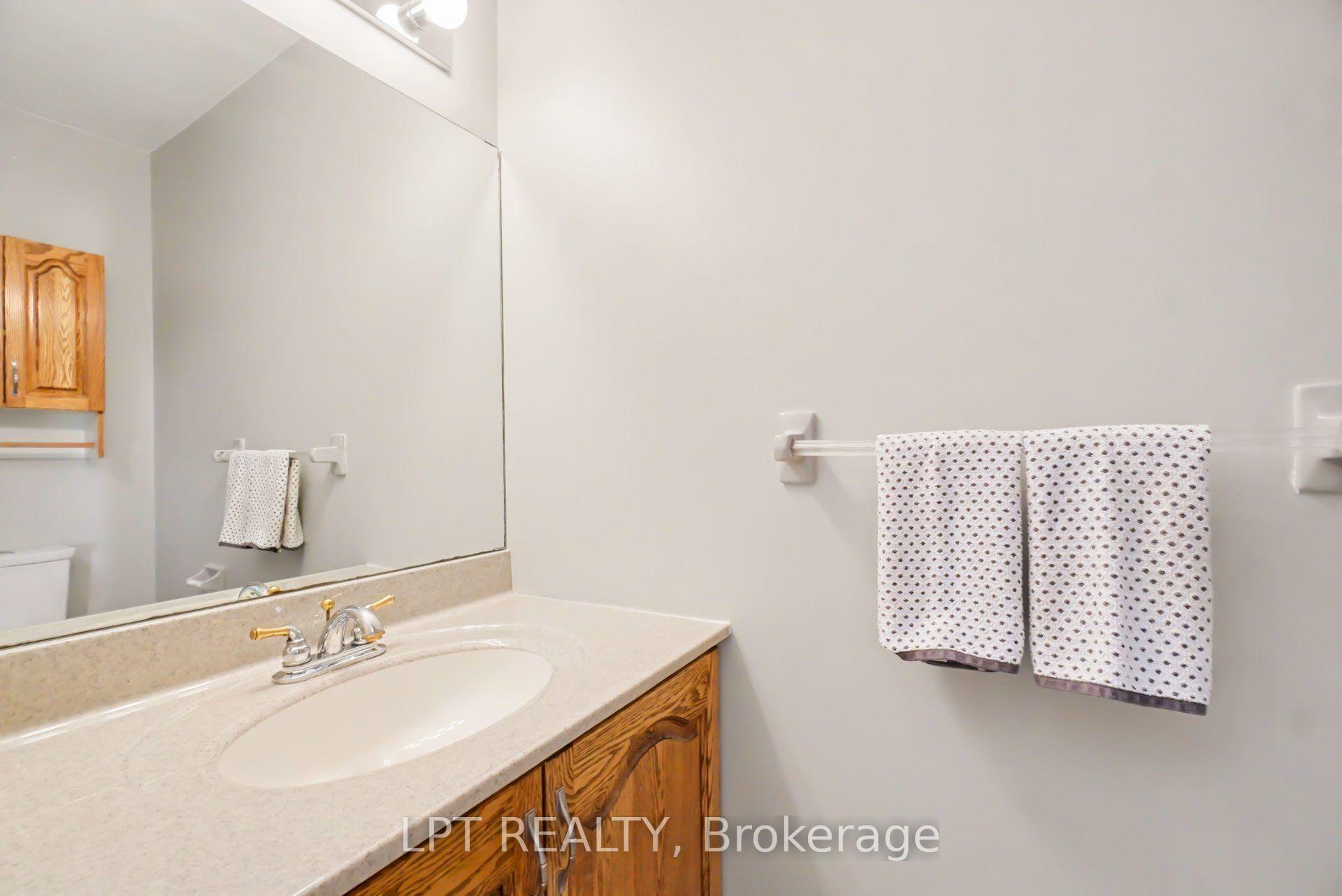 Photo 19 of 24 Belleview Drive, Ottawa, Kanata - Katimavik — HOMEH