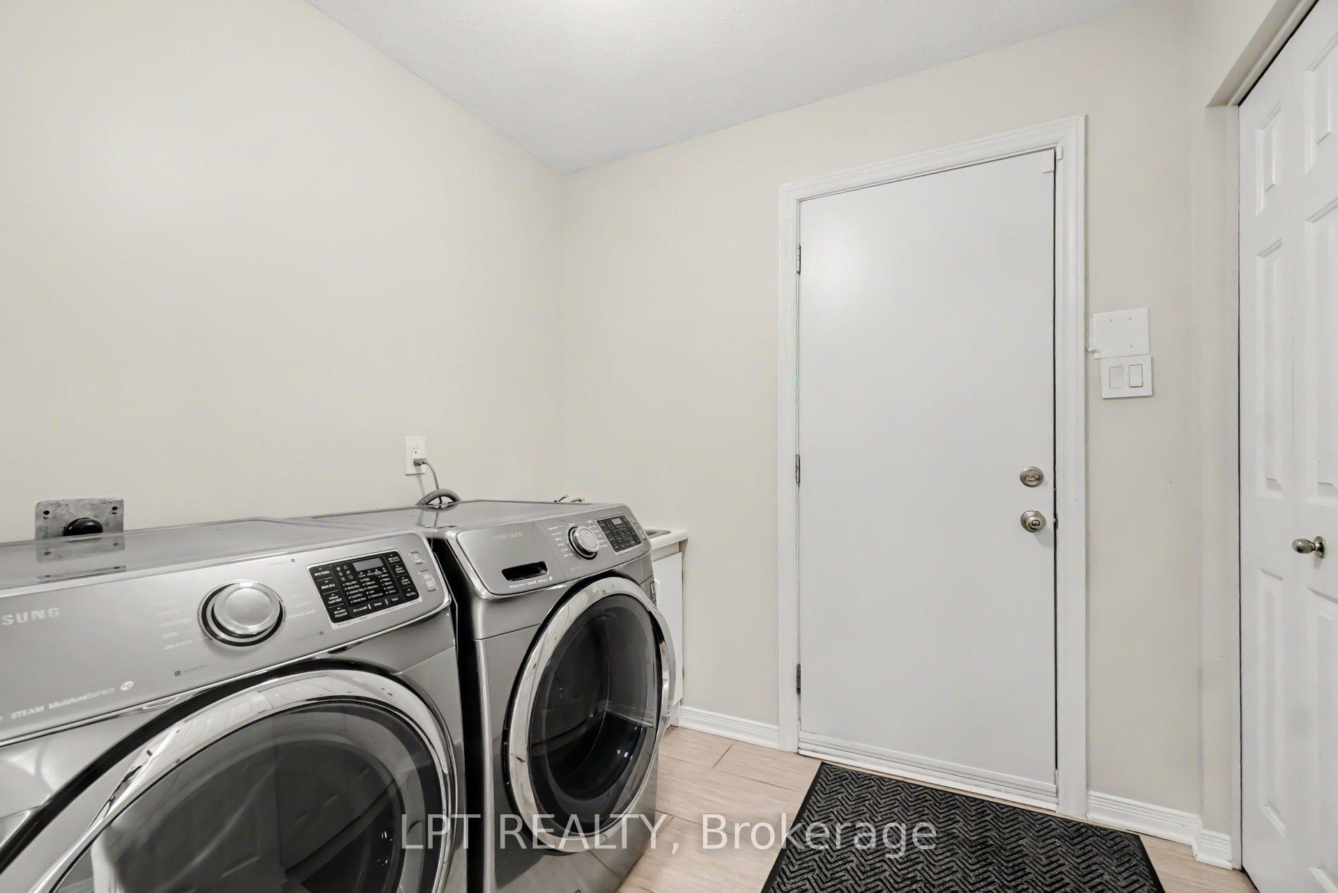 Photo 20 of 24 Belleview Drive, Ottawa, Kanata - Katimavik — HOMEH