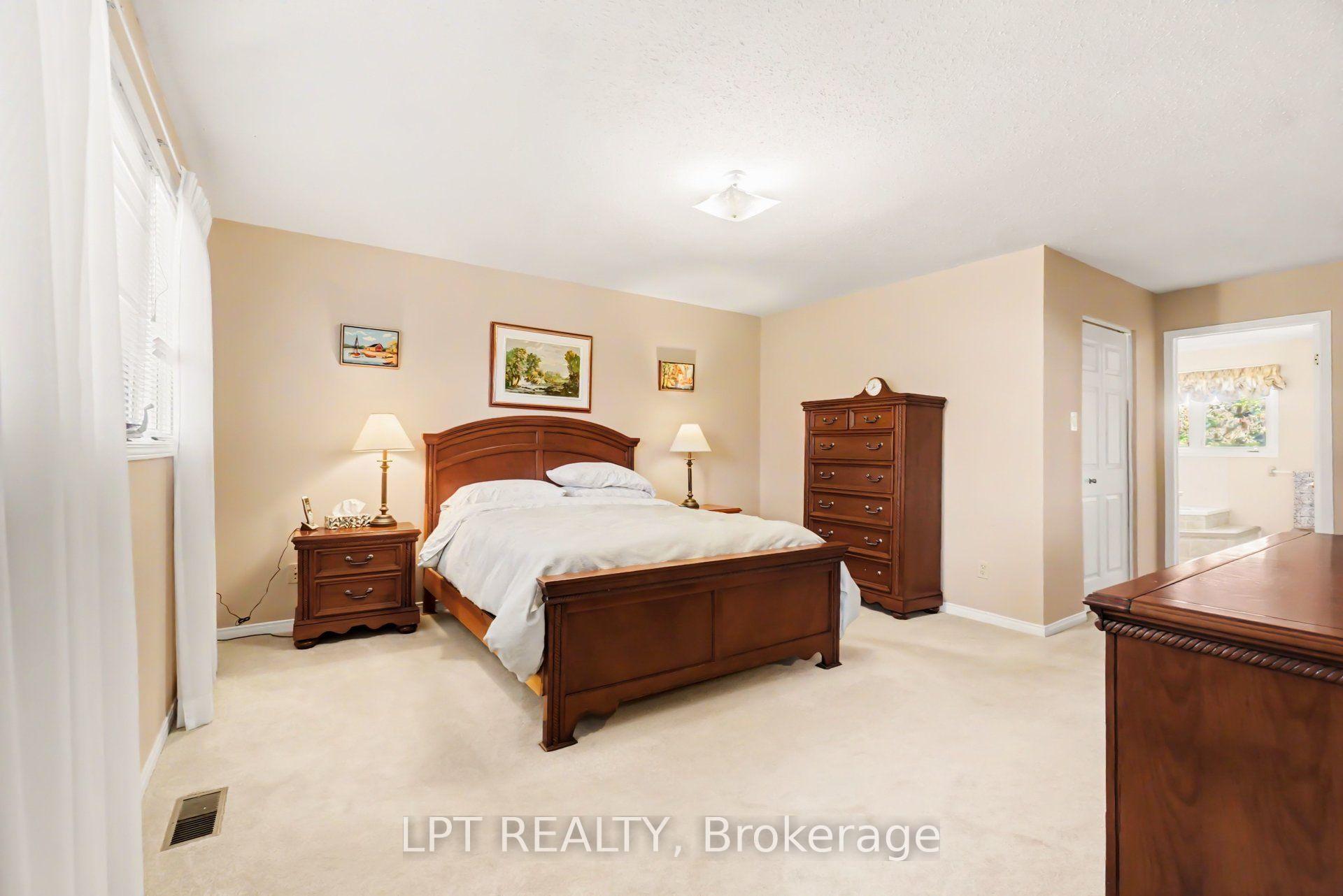 Photo 23 of 24 Belleview Drive, Ottawa, Kanata - Katimavik — HOMEH