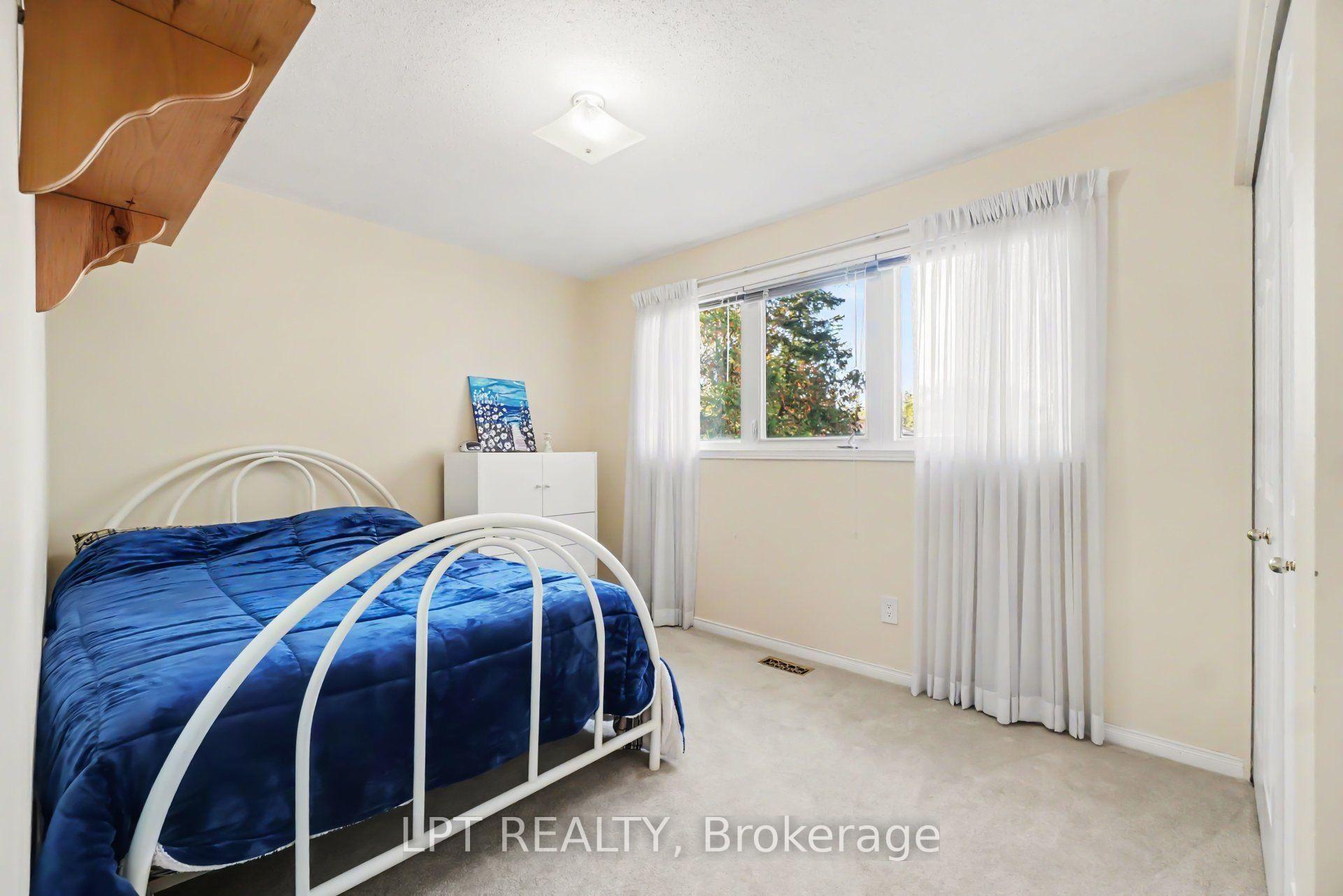 Photo 28 of 24 Belleview Drive, Ottawa, Kanata - Katimavik — HOMEH