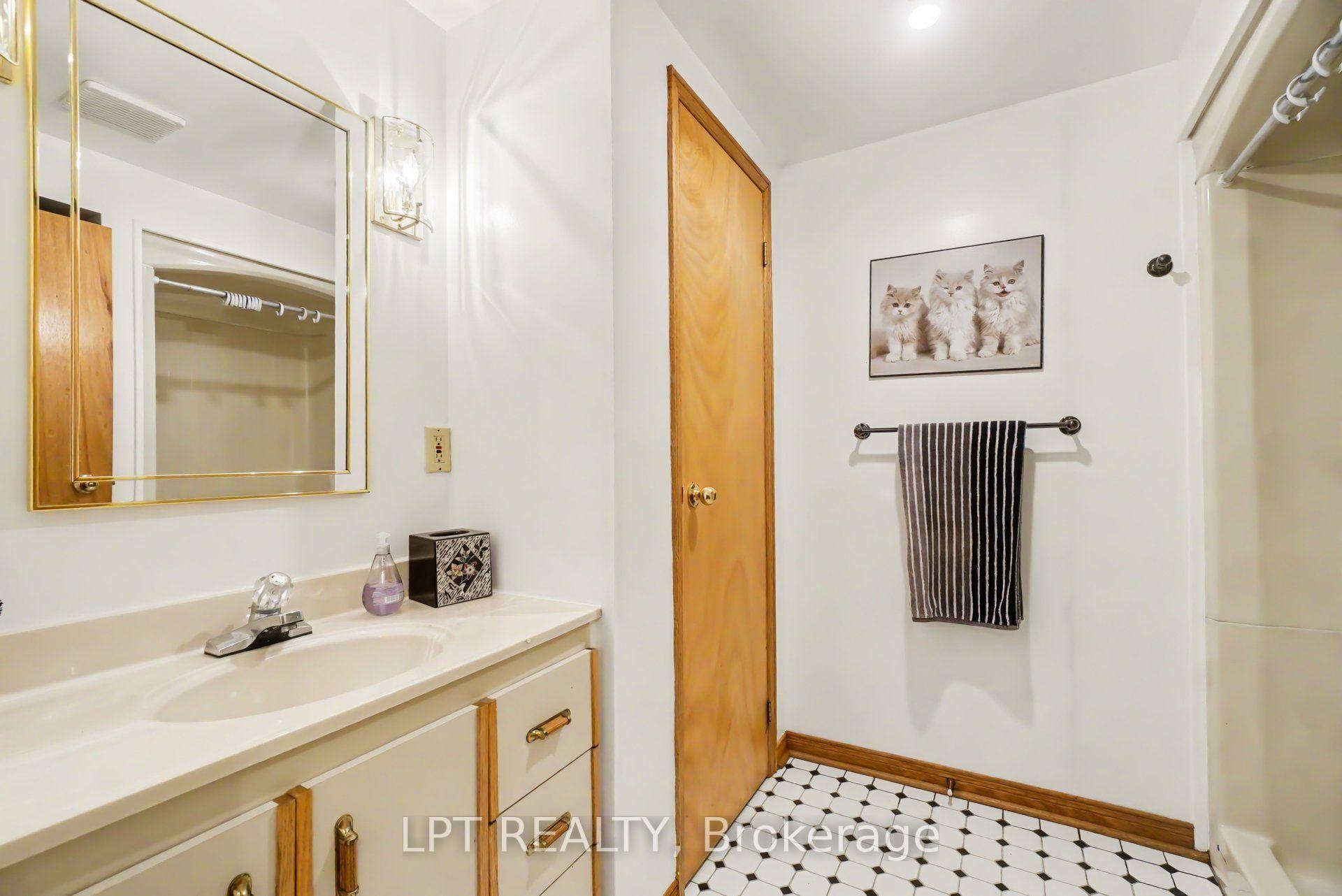 Photo 33 of 24 Belleview Drive, Ottawa, Kanata - Katimavik — HOMEH