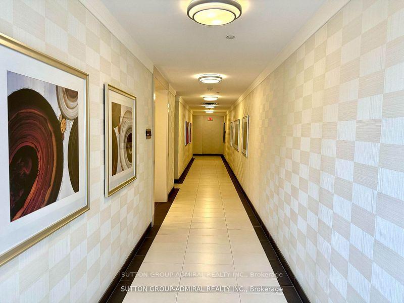 Photo 7 of Unit 1026, 2 Eva Road E, Etobicoke, Etobicoke West Mall — HOMEH