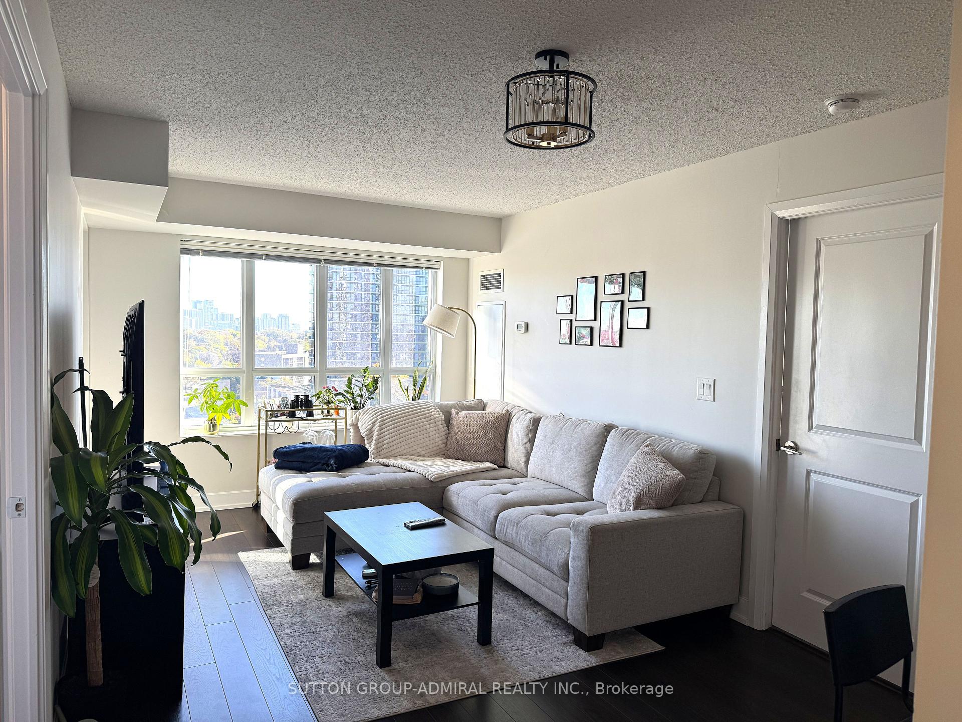 Photo 13 of Unit 1026, 2 Eva Road E, Etobicoke, Etobicoke West Mall — HOMEH
