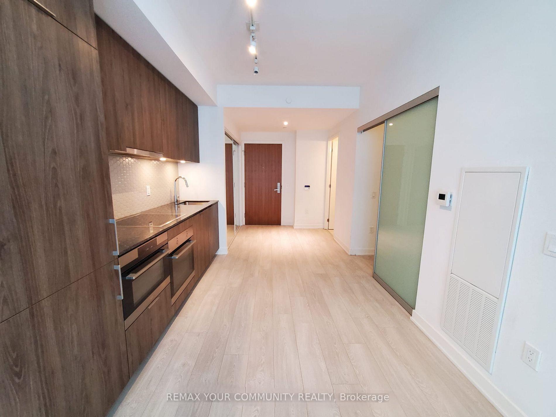 Photo 2 of Unit 408, 15 Queens Quay E, Toronto, Waterfront Communities — HOMEH