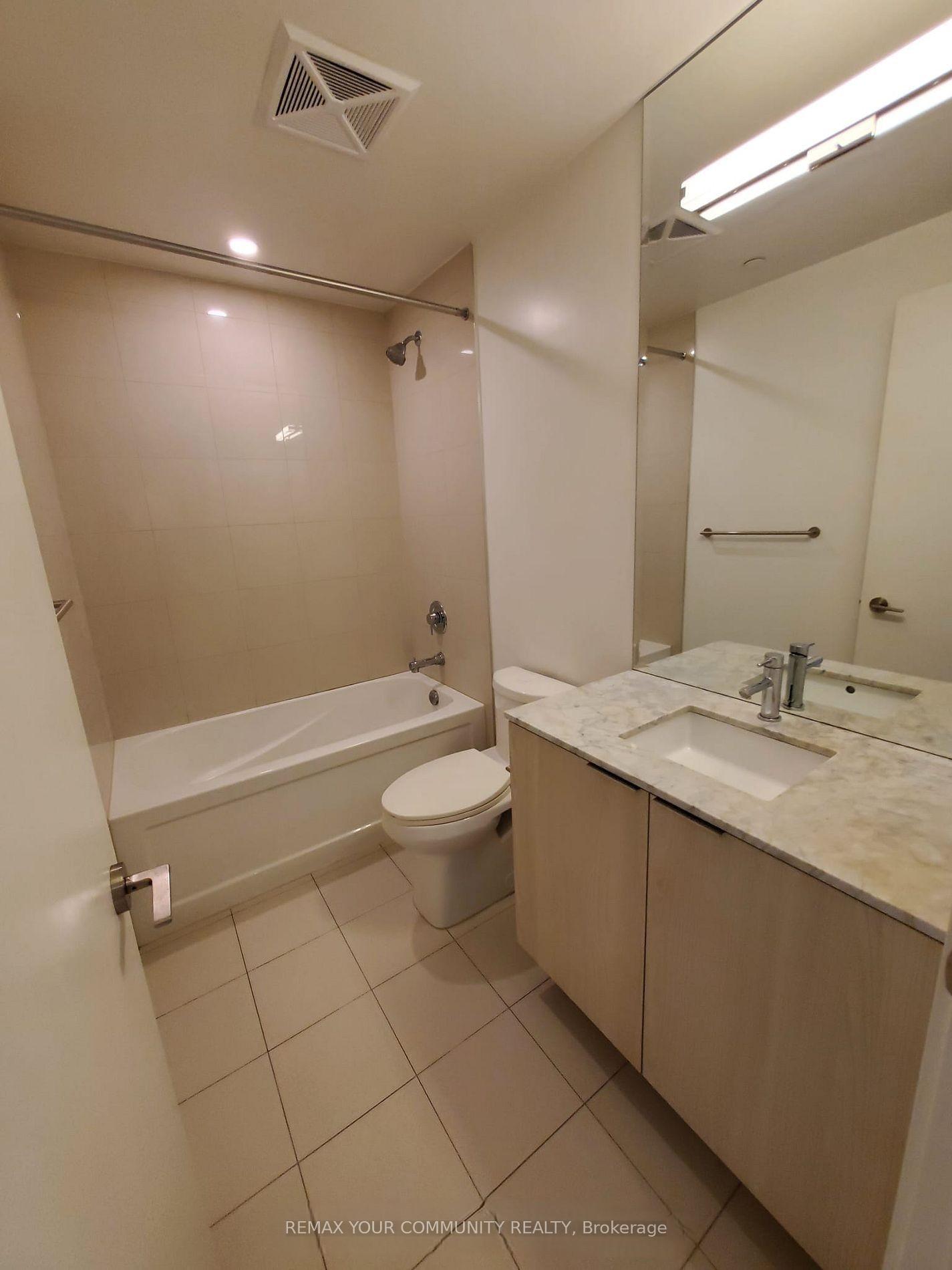 Photo 5 of Unit 408, 15 Queens Quay E, Toronto, Waterfront Communities — HOMEH