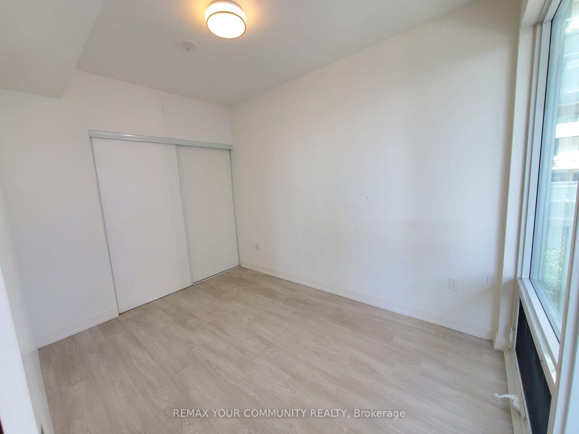 Photo 8 of Unit 408, 15 Queens Quay E, Toronto, Waterfront Communities — HOMEH