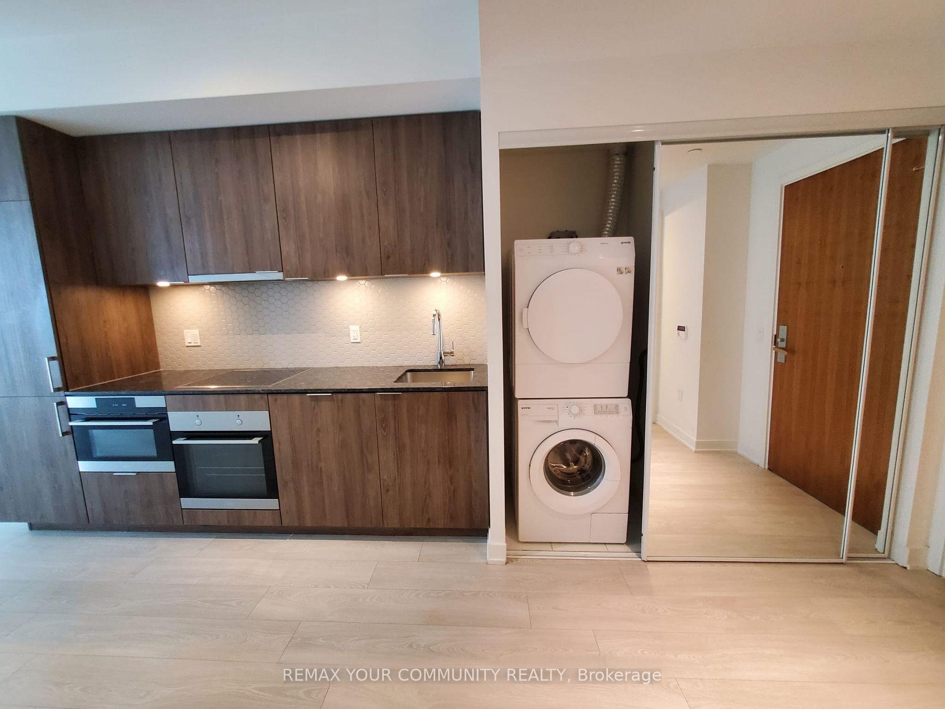 Photo 11 of Unit 408, 15 Queens Quay E, Toronto, Waterfront Communities — HOMEH