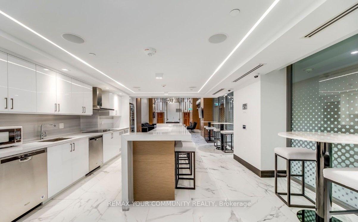 Photo 17 of Unit 408, 15 Queens Quay E, Toronto, Waterfront Communities — HOMEH