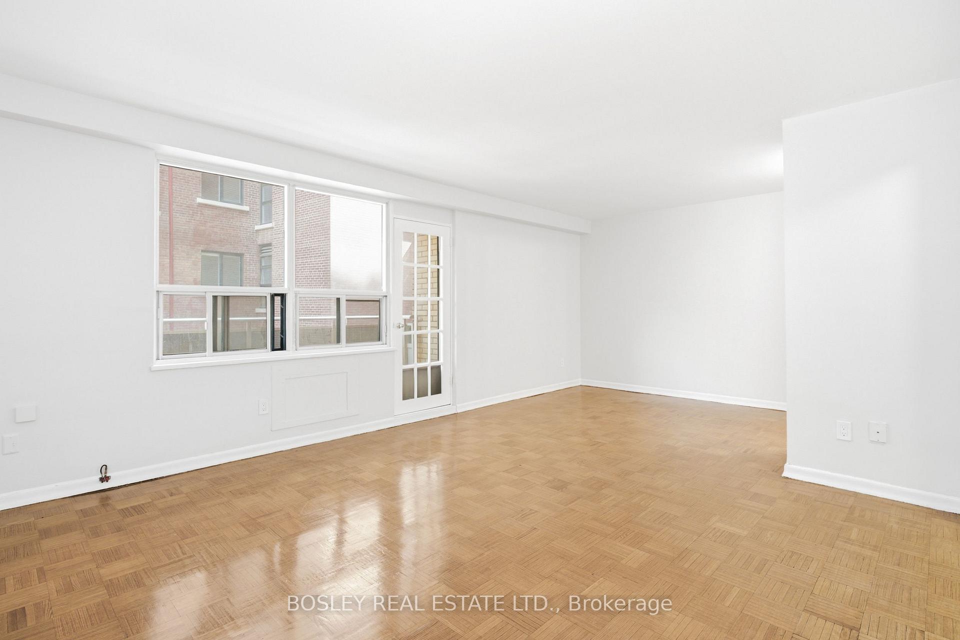 Photo 3 of Unit 805, 85 Lawton Boulevard, Toronto, Yonge-St. Clair — HOMEH