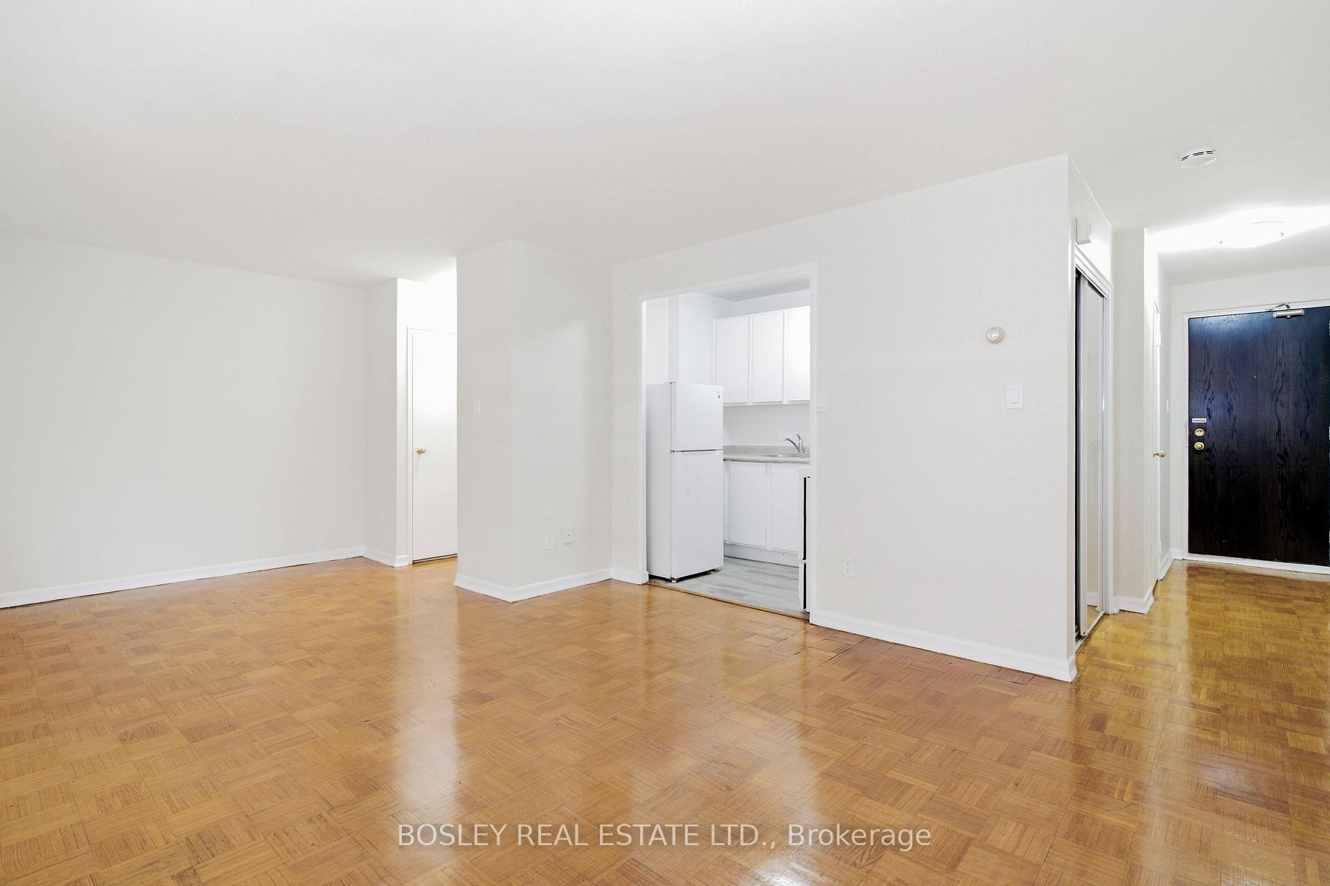 Photo 5 of Unit 805, 85 Lawton Boulevard, Toronto, Yonge-St. Clair — HOMEH