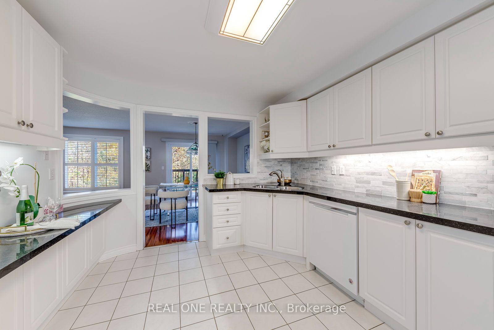 Photo 16 of Unit 68, 2250 Rockingham Drive, Oakville, Joshua Creek — HOMEH