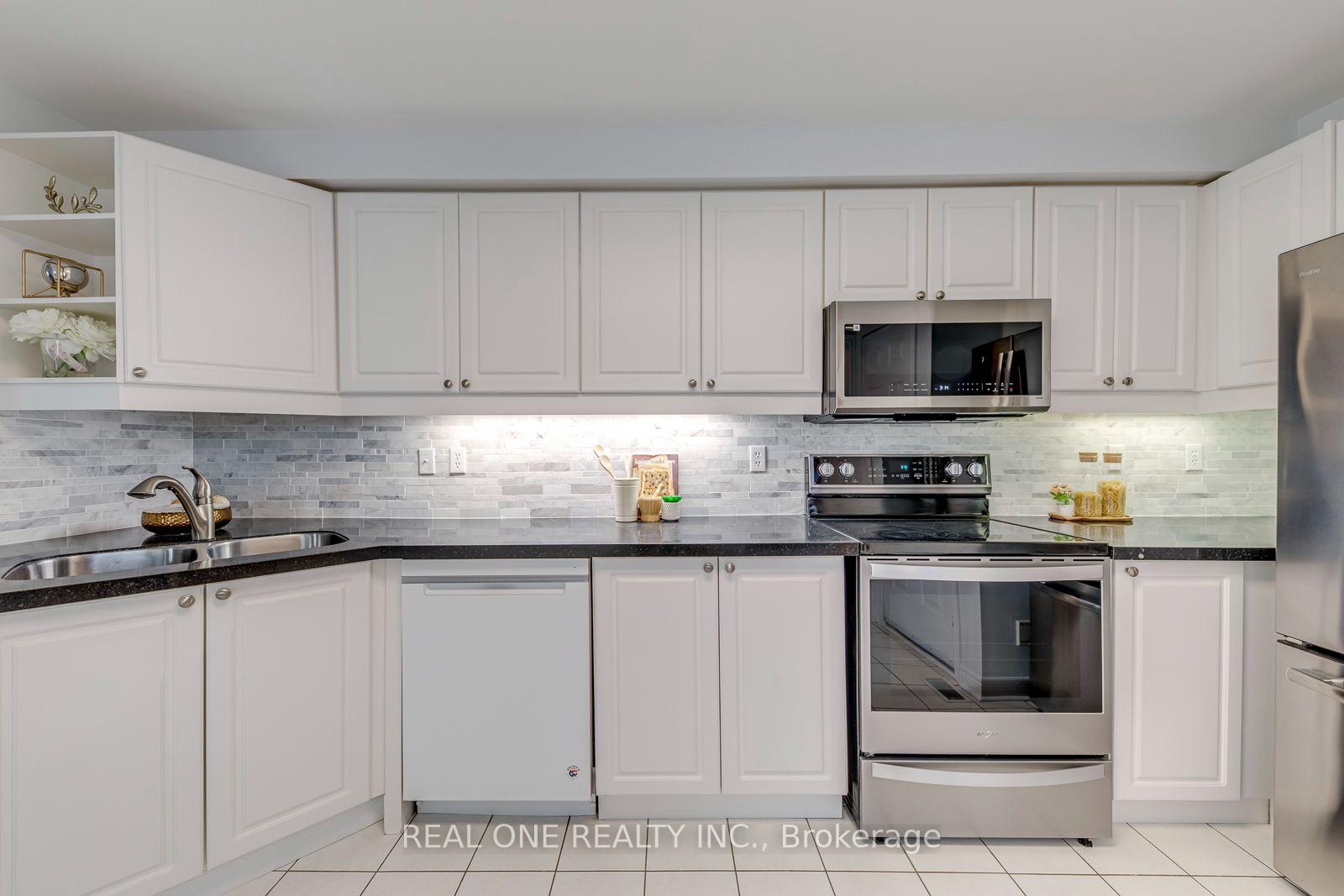Photo 19 of Unit 68, 2250 Rockingham Drive, Oakville, Joshua Creek — HOMEH
