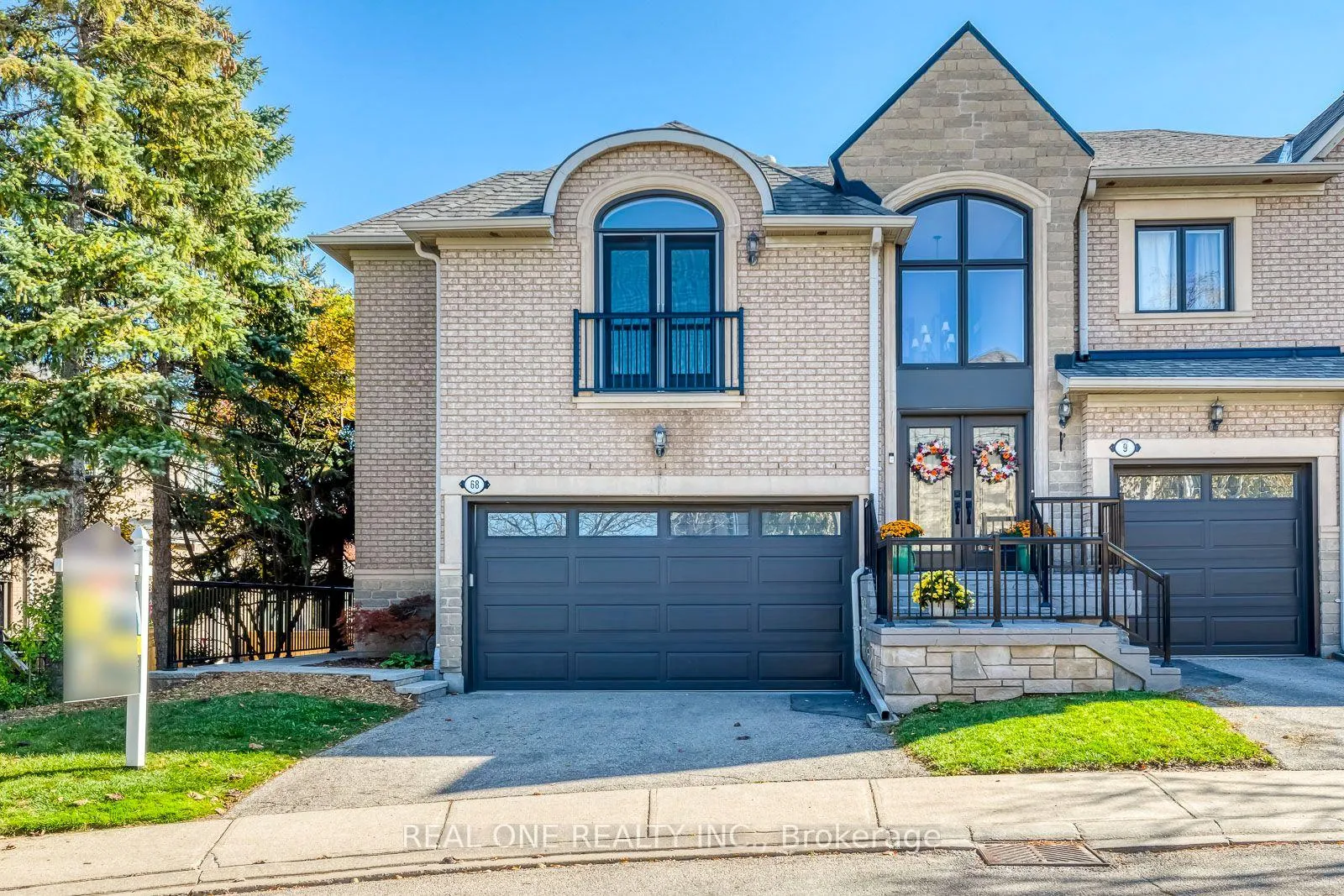 Photo 2 of Unit 68, 2250 Rockingham Drive, Oakville, Joshua Creek — HOMEH