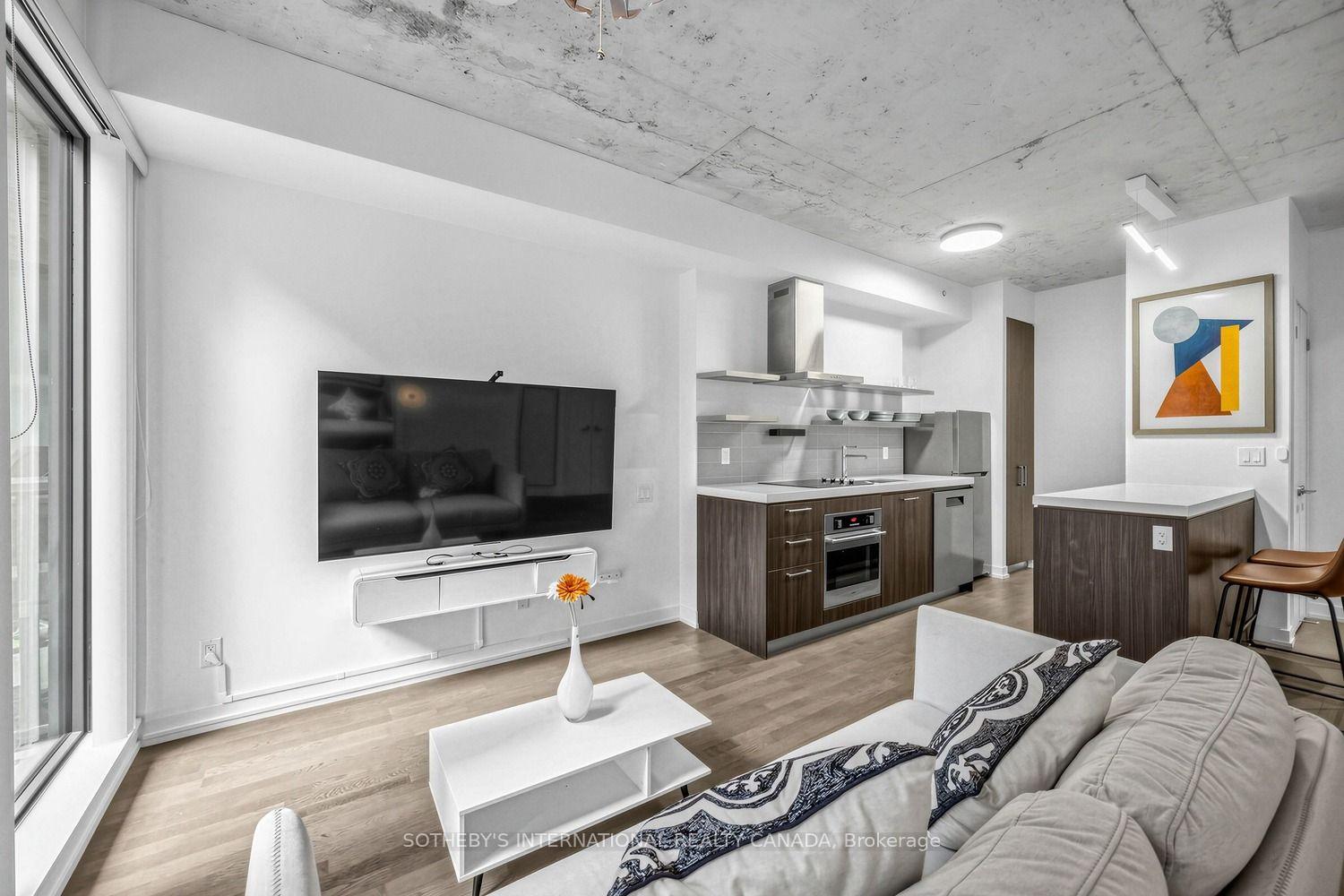 Photo 6 of Unit 401, 560 King St. Street W, Toronto, Waterfront Communities — HOMEH