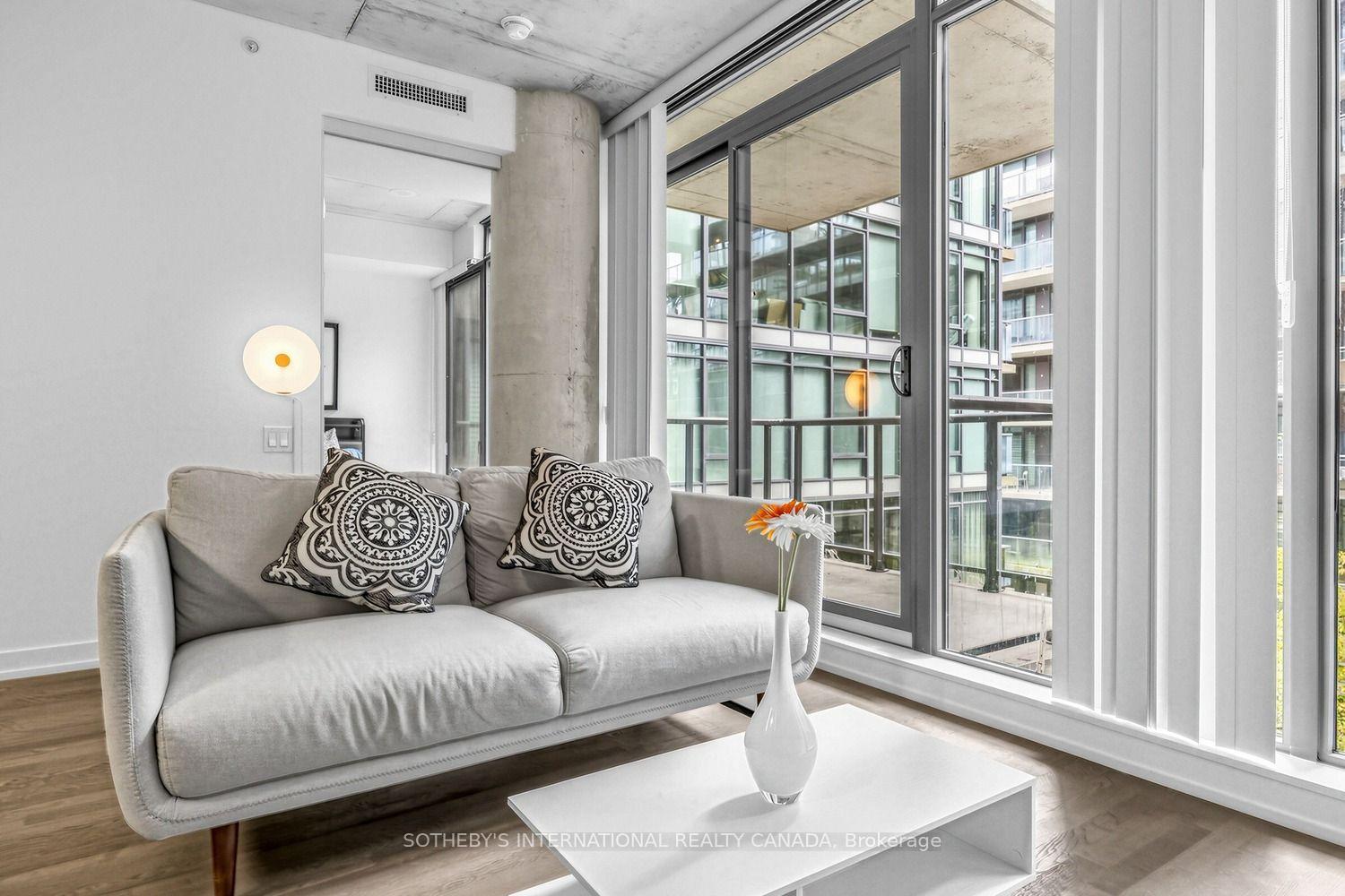 Photo 7 of Unit 401, 560 King St. Street W, Toronto, Waterfront Communities — HOMEH