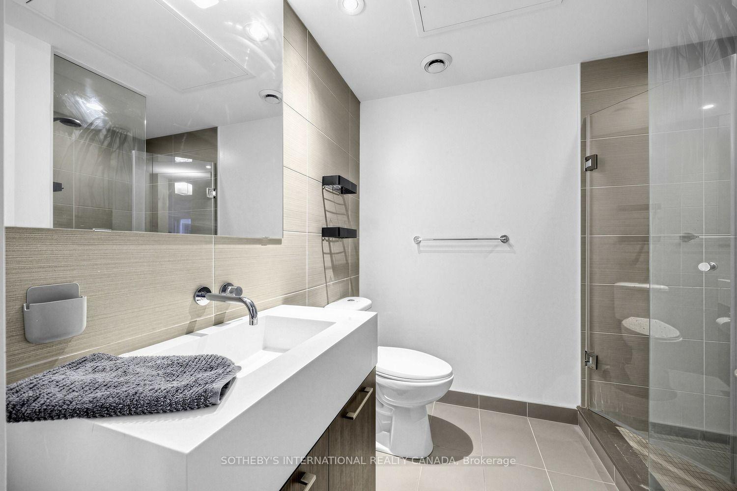 Photo 17 of Unit 401, 560 King St. Street W, Toronto, Waterfront Communities — HOMEH