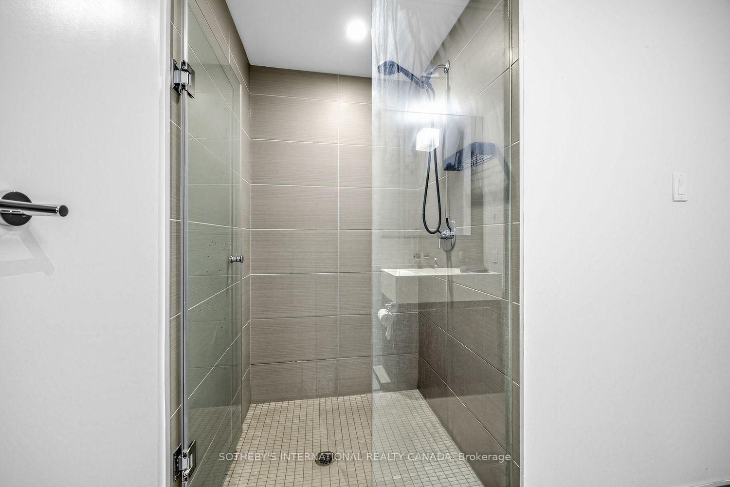 Photo 18 of Unit 401, 560 King St. Street W, Toronto, Waterfront Communities — HOMEH