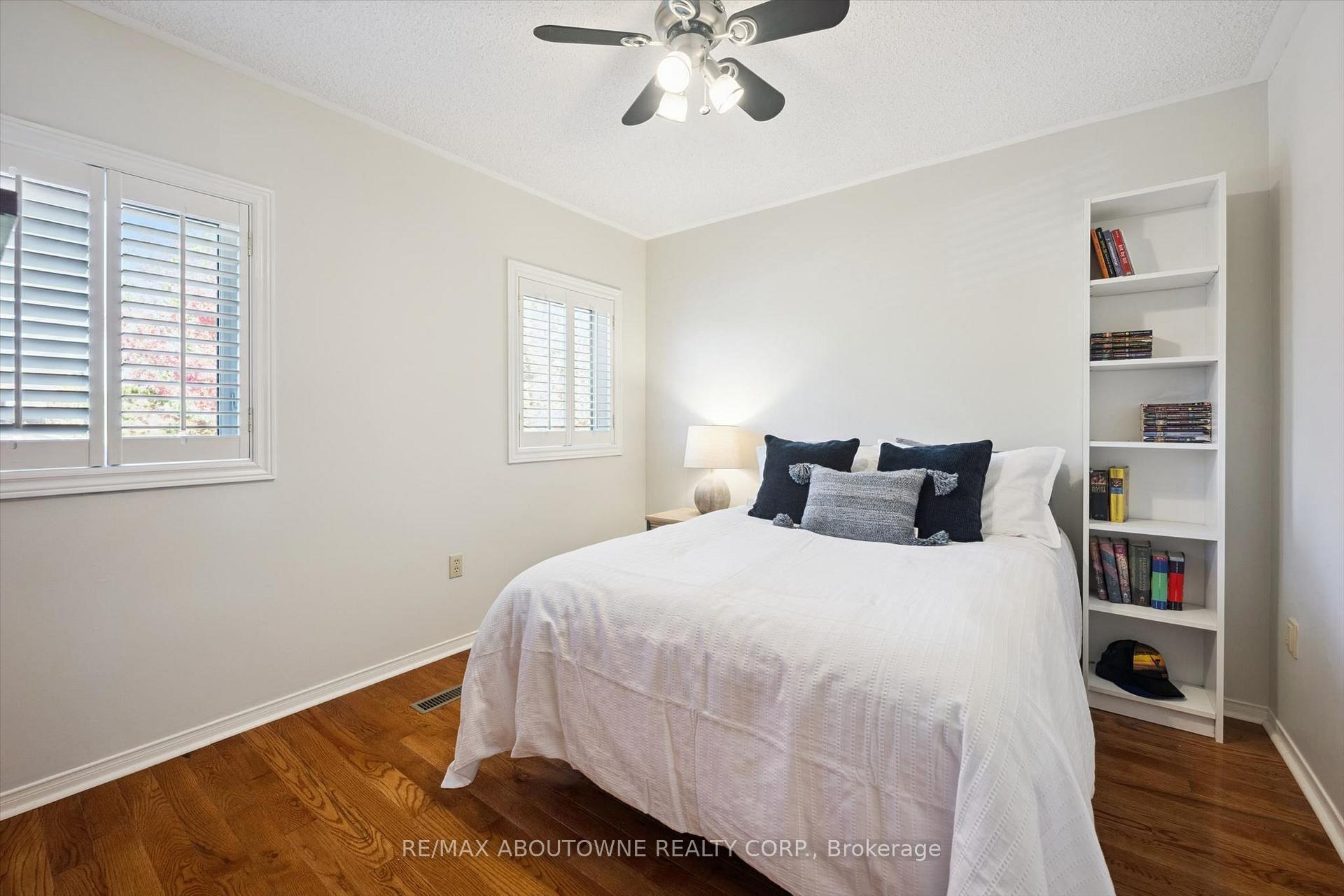 Photo 30 of 2086 Sprucedale Drive, Oakville, River Oaks — HOMEH