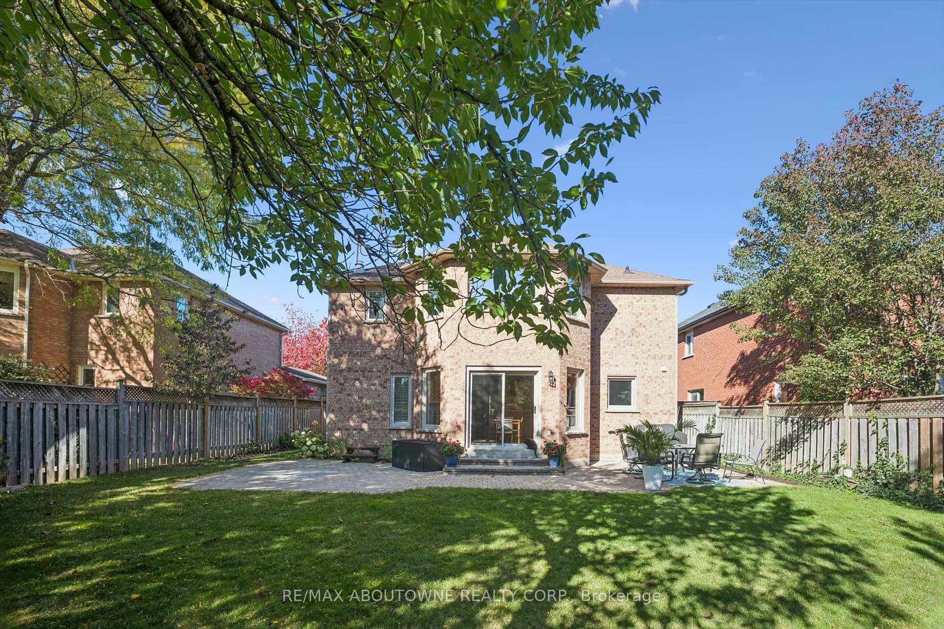 Photo 38 of 2086 Sprucedale Drive, Oakville, River Oaks — HOMEH