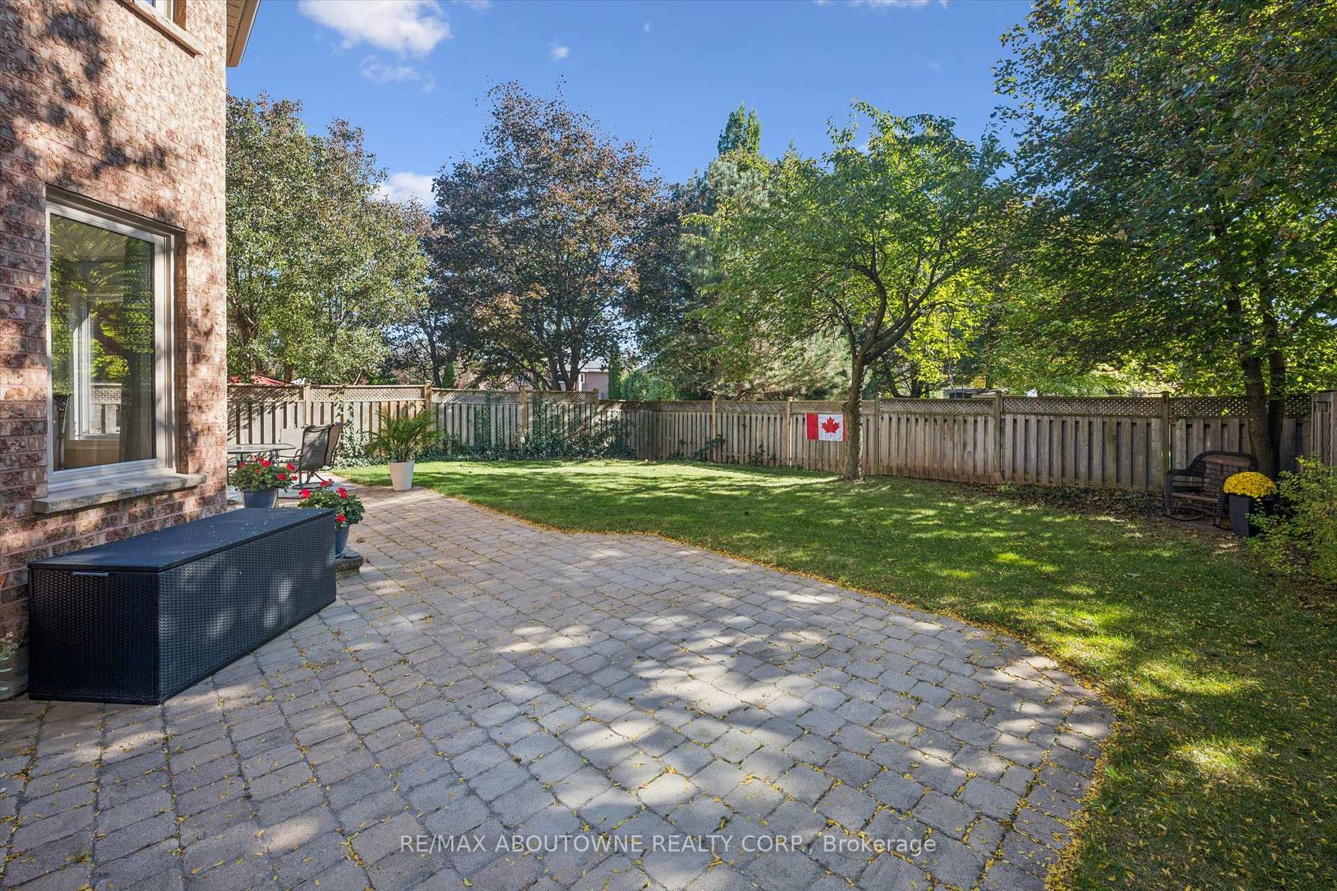 Photo 40 of 2086 Sprucedale Drive, Oakville, River Oaks — HOMEH