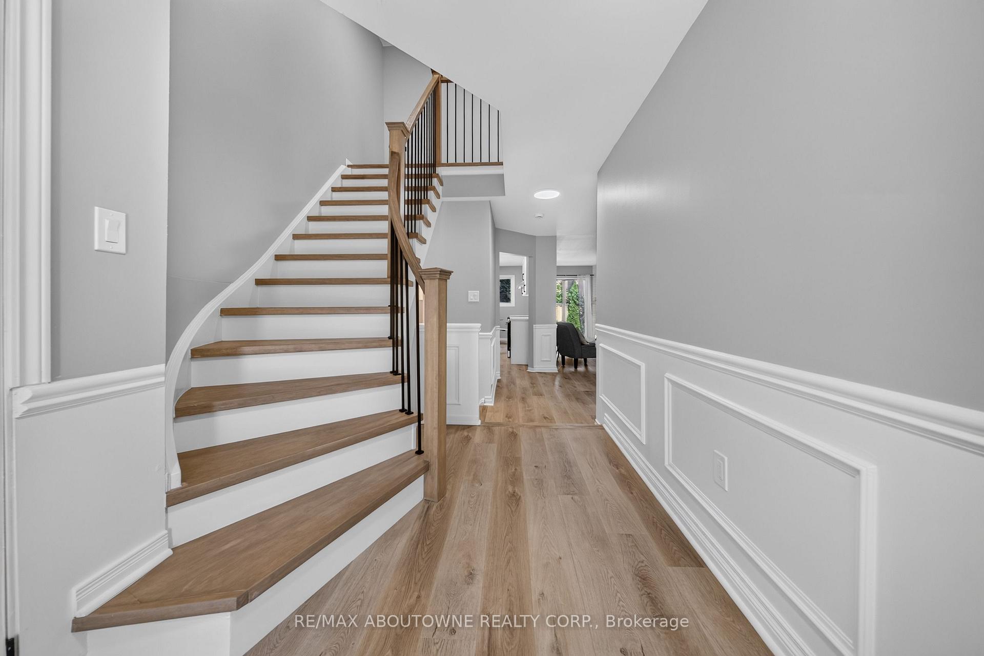 Photo 28 of 4353 Sawmill Valley Drive, Mississauga, Erin Mills — HOMEH