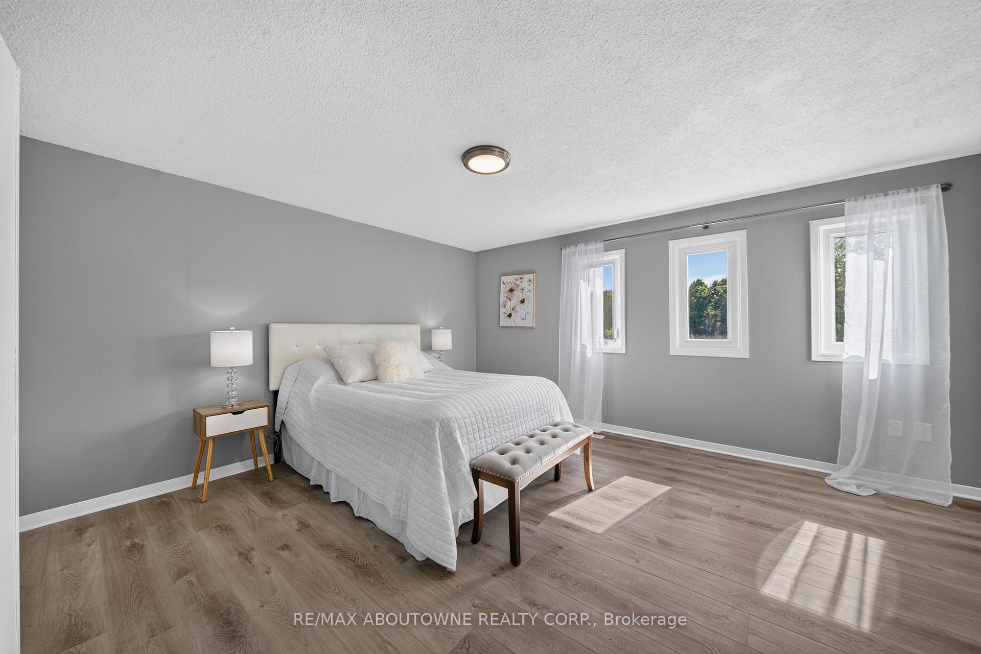 Photo 29 of 4353 Sawmill Valley Drive, Mississauga, Erin Mills — HOMEH