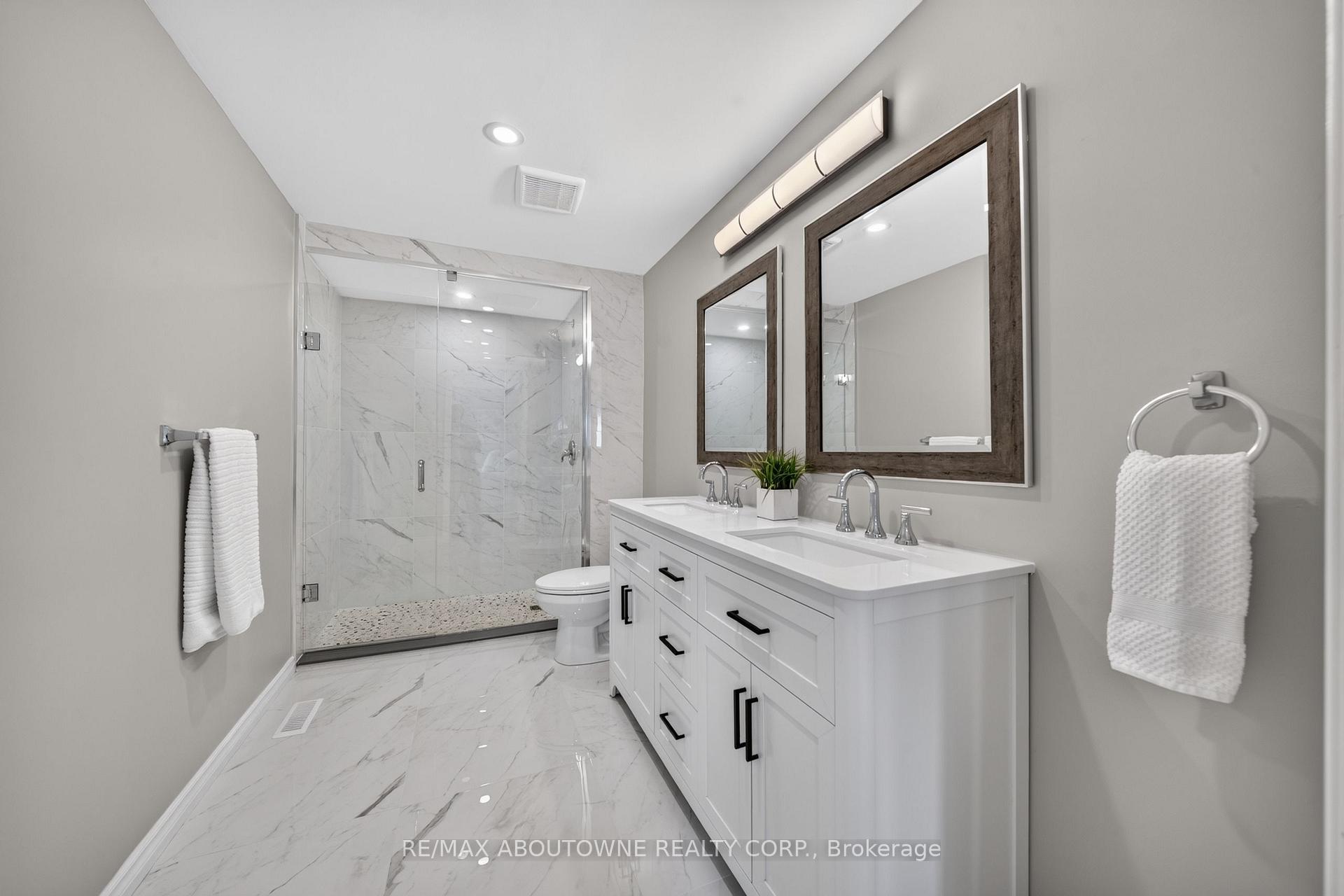 Photo 33 of 4353 Sawmill Valley Drive, Mississauga, Erin Mills — HOMEH