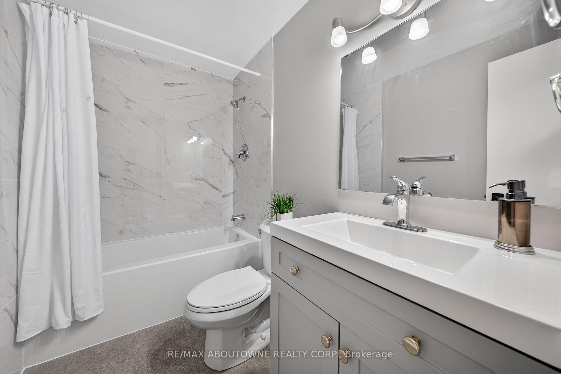 Photo 38 of 4353 Sawmill Valley Drive, Mississauga, Erin Mills — HOMEH