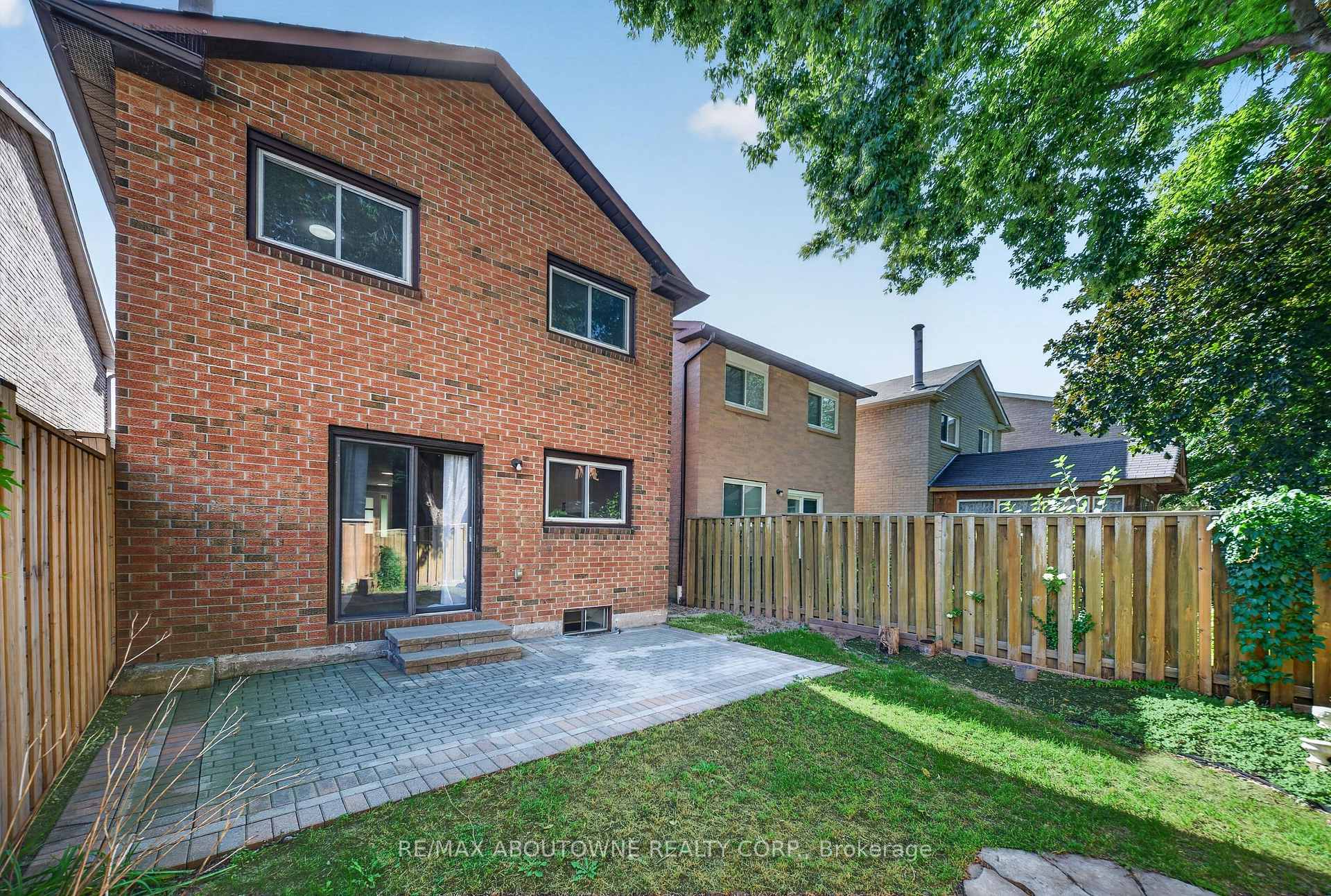 Photo 42 of 4353 Sawmill Valley Drive, Mississauga, Erin Mills — HOMEH