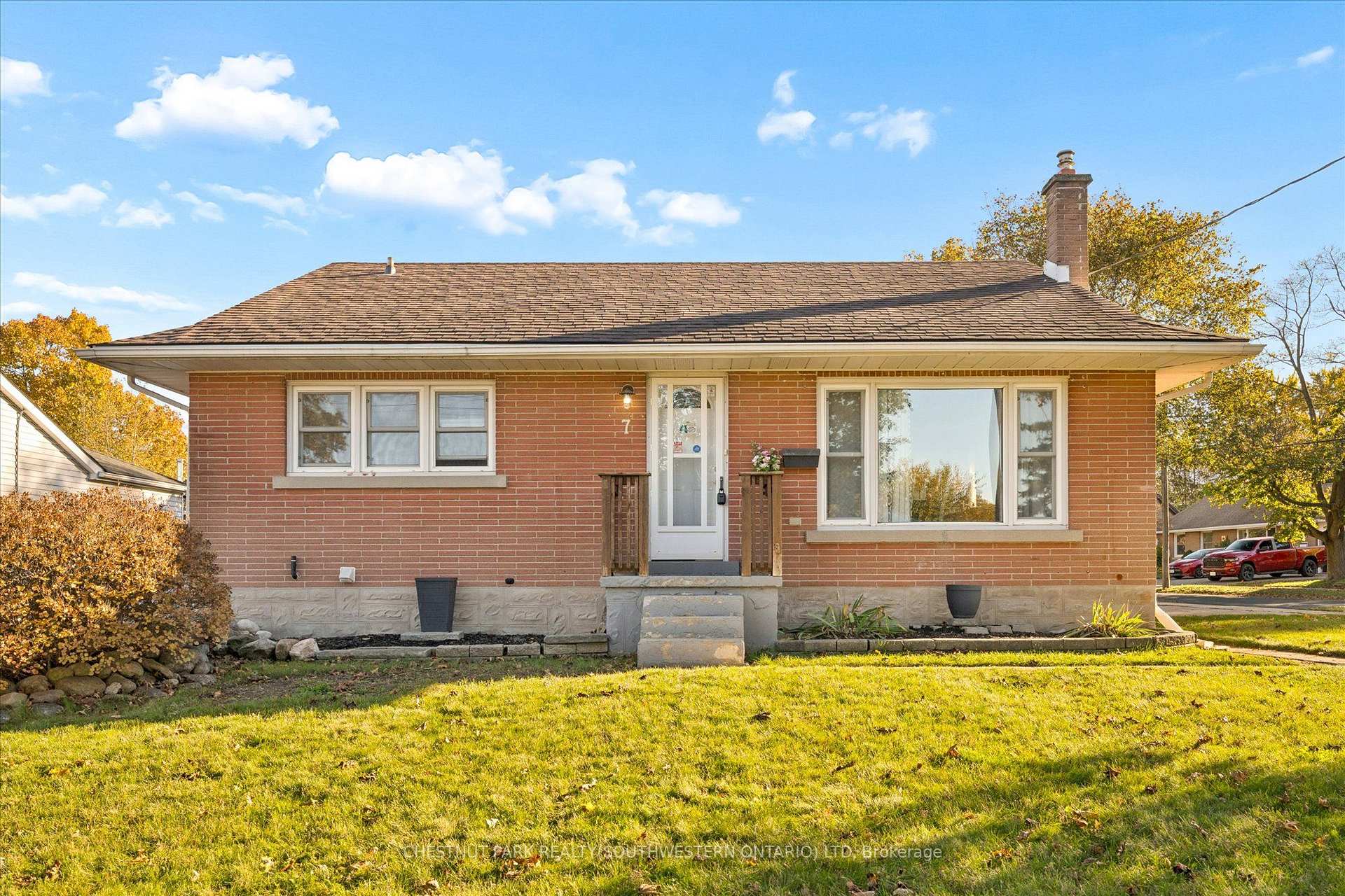 Photo 1 of 7 Prueter Avenue, Kitchener, Uptown Waterloo/North Ward — HOMEH
