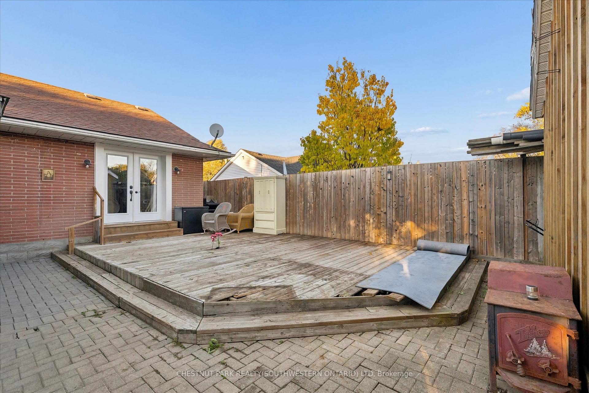 Photo 20 of 7 Prueter Avenue, Kitchener, Uptown Waterloo/North Ward — HOMEH