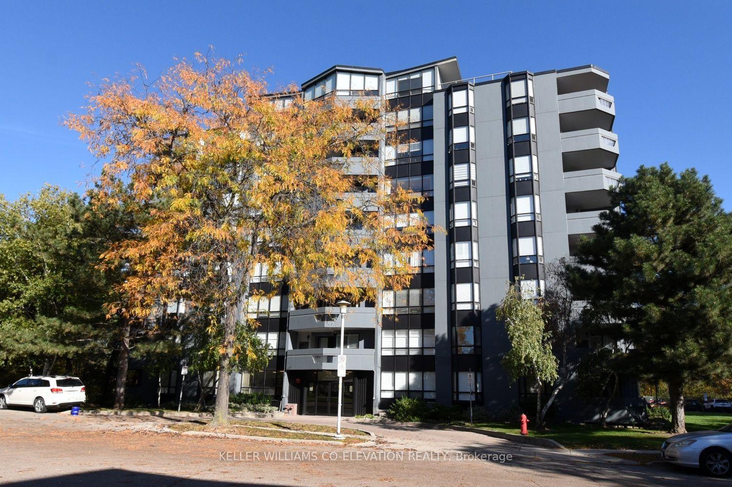 Photo of Unit 602, 6 Village Green Boulevard