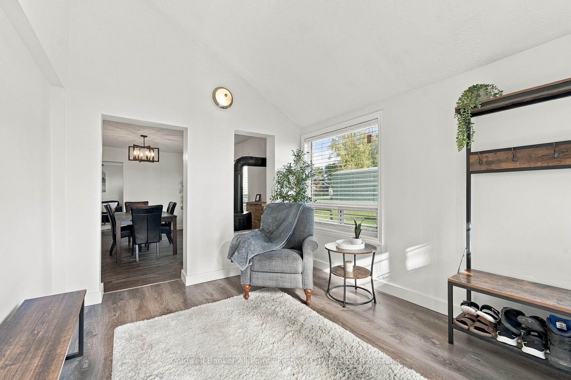 Photo 6 of 10 Amberley Road, Huron-Kinloss — HOMEH