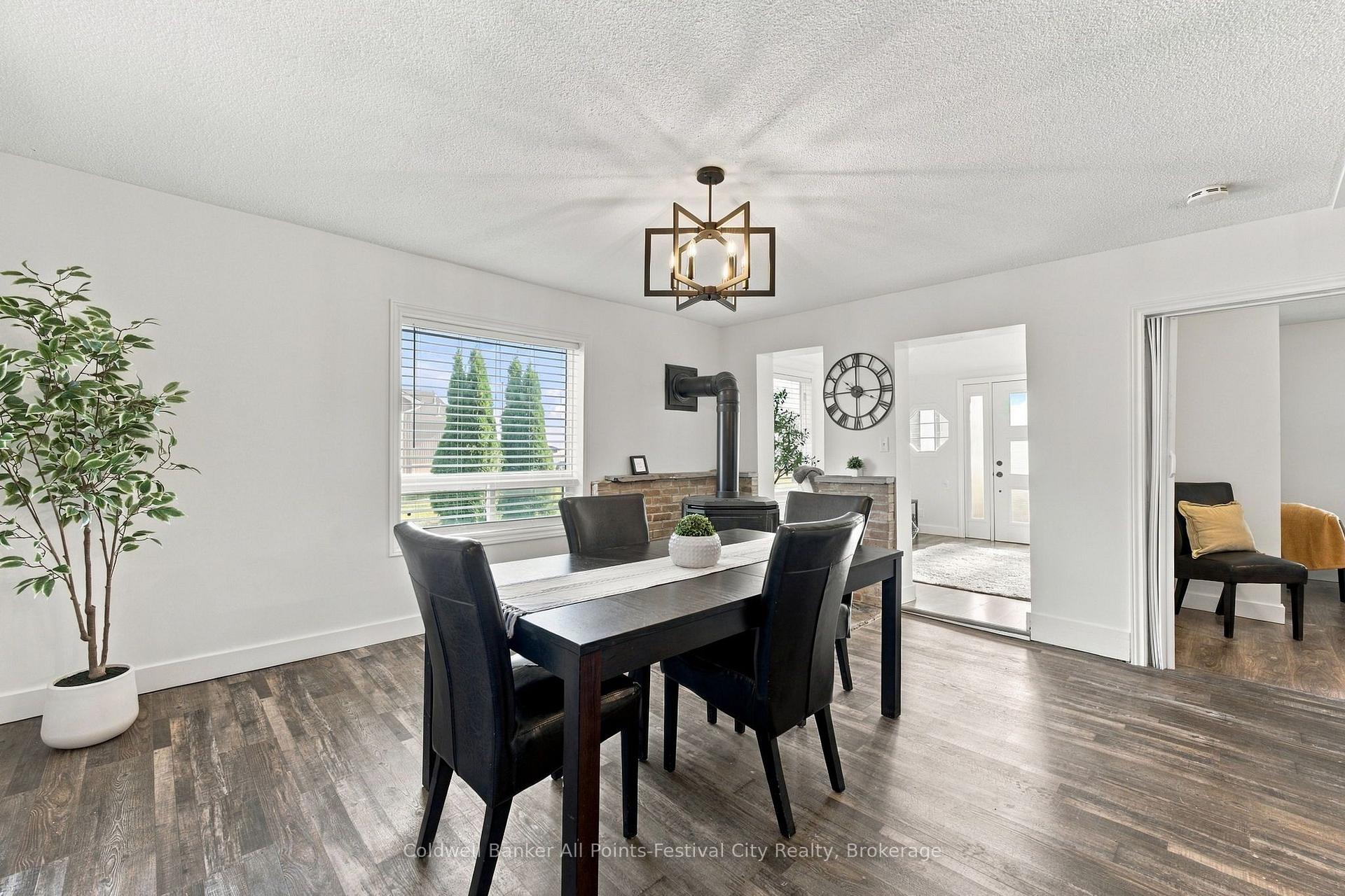 Photo 12 of 10 Amberley Road, Huron-Kinloss — HOMEH