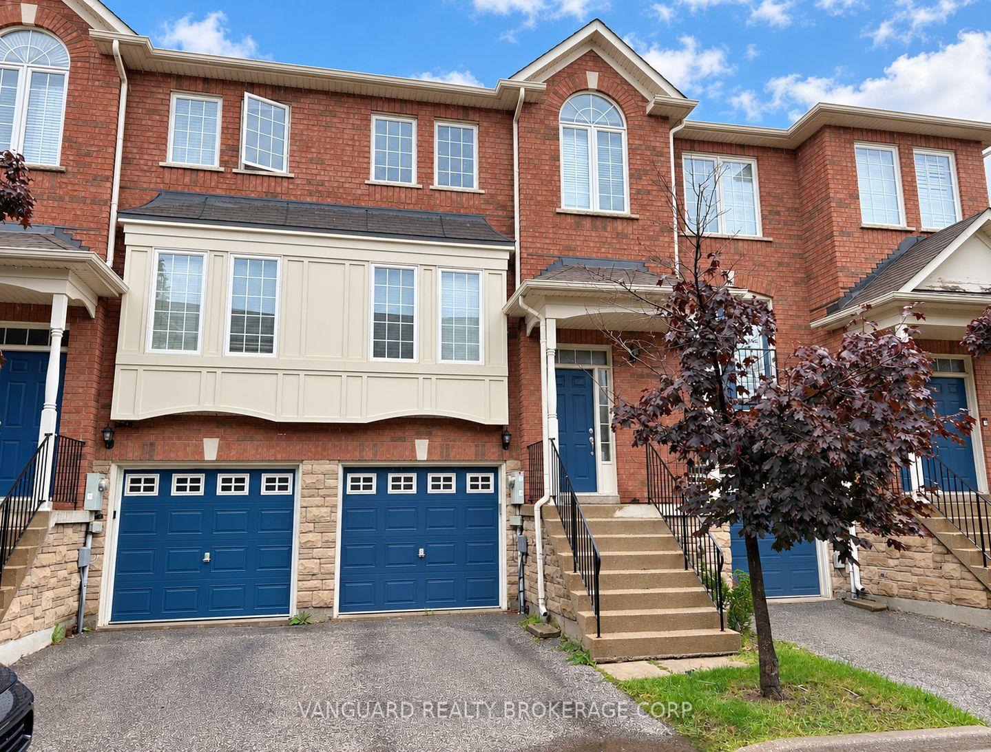Photo 1 of Unit 58, 19 Foxchase Avenue, Vaughan, East Woodbridge — HOMEH