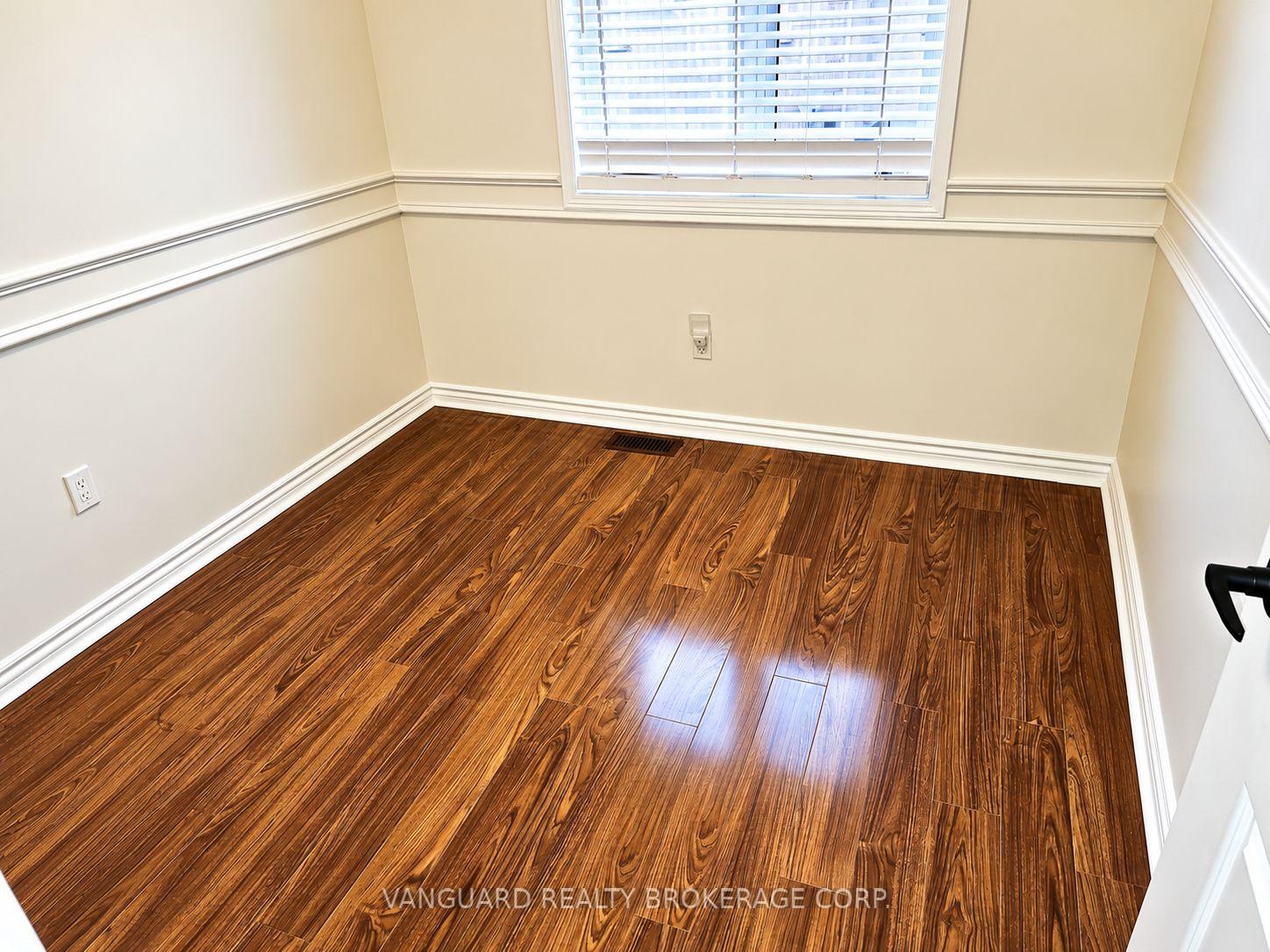 Photo 8 of Unit 58, 19 Foxchase Avenue, Vaughan, East Woodbridge — HOMEH