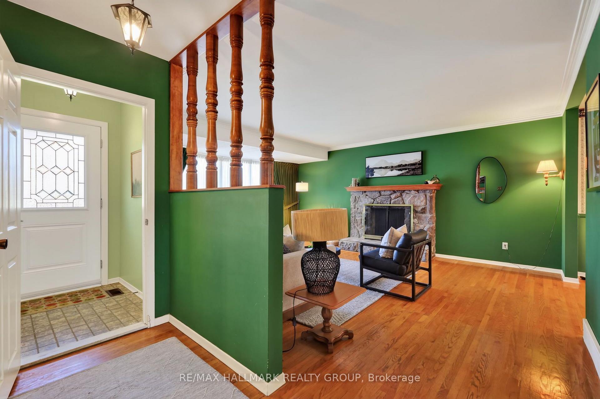 Photo 4 of 44 Singal Street, Ottawa, Kanata - Glencairn/Hazeldean — HOMEH