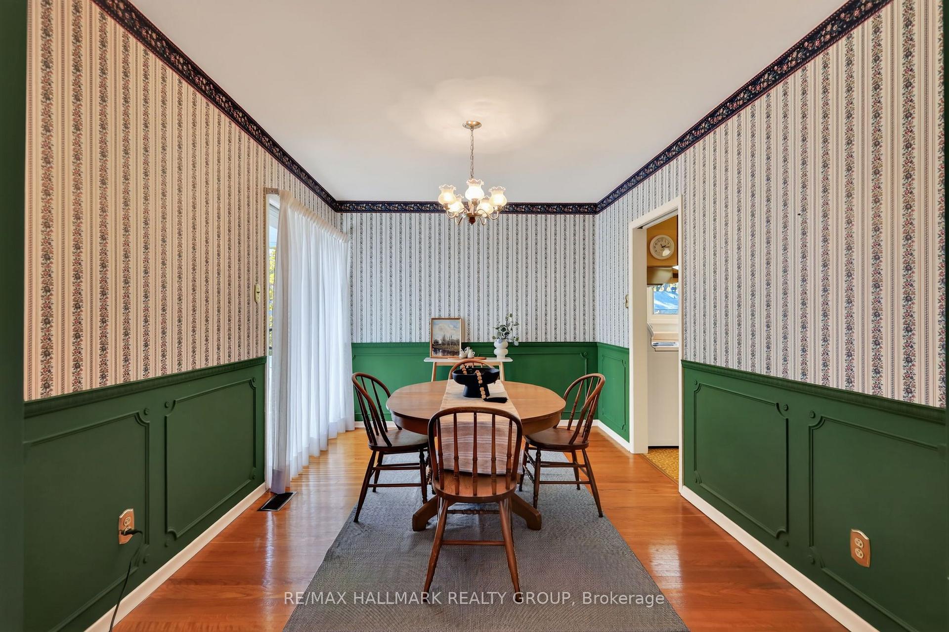 Photo 9 of 44 Singal Street, Ottawa, Kanata - Glencairn/Hazeldean — HOMEH