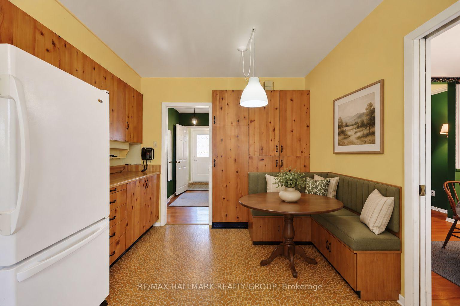 Photo 15 of 44 Singal Street, Ottawa, Kanata - Glencairn/Hazeldean — HOMEH