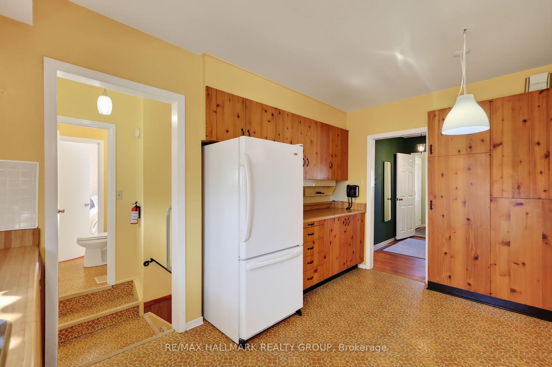 Photo 16 of 44 Singal Street, Ottawa, Kanata - Glencairn/Hazeldean — HOMEH