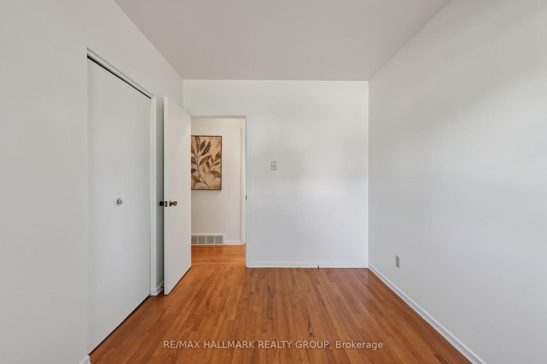 Photo 24 of 44 Singal Street, Ottawa, Kanata - Glencairn/Hazeldean — HOMEH