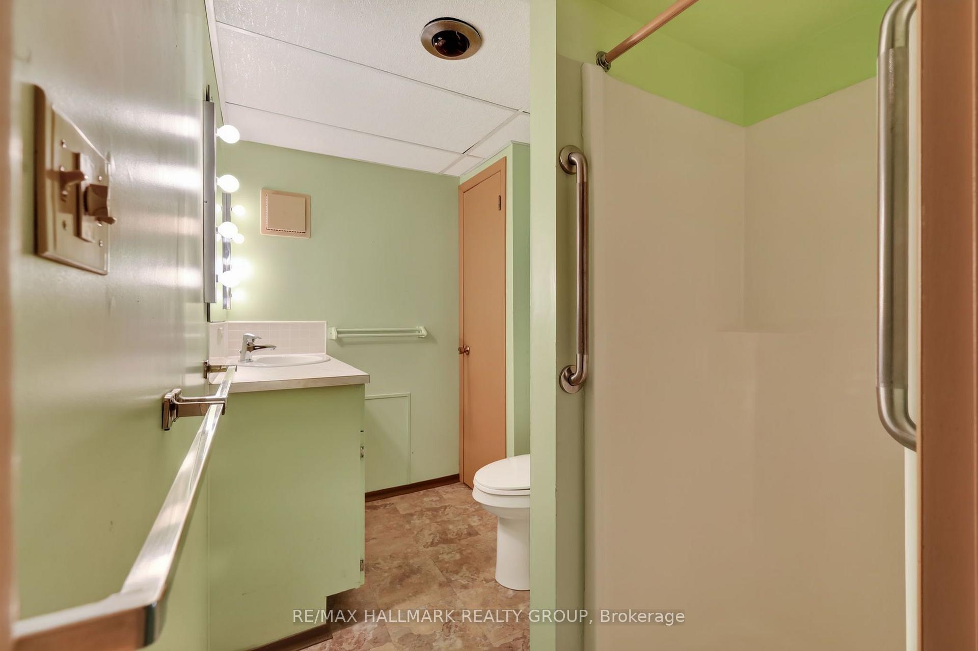 Photo 29 of 44 Singal Street, Ottawa, Kanata - Glencairn/Hazeldean — HOMEH