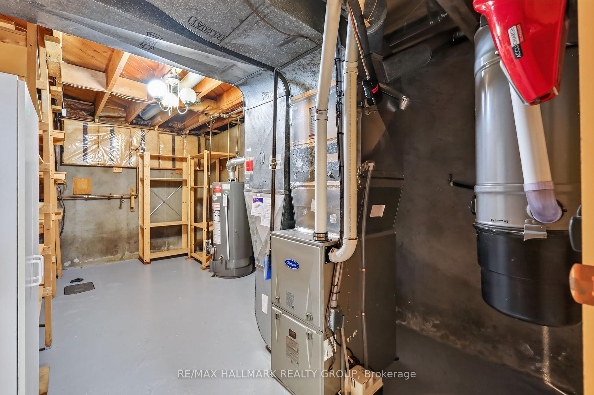 Photo 36 of 44 Singal Street, Ottawa, Kanata - Glencairn/Hazeldean — HOMEH