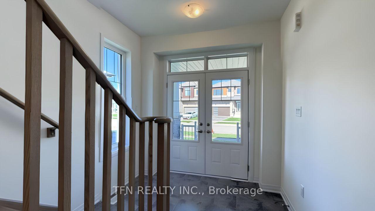 Photo 2 of 89 Canvas Crescent, Welland, Dain City — HOMEH
