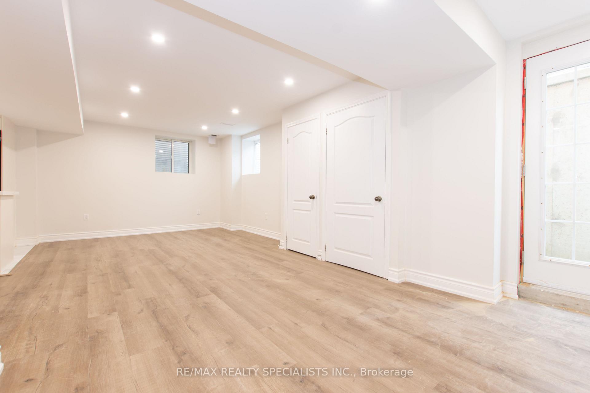 Photo 3 of Unit Bsmt, 1563 Doran Crescent, Milton, Ford — HOMEH